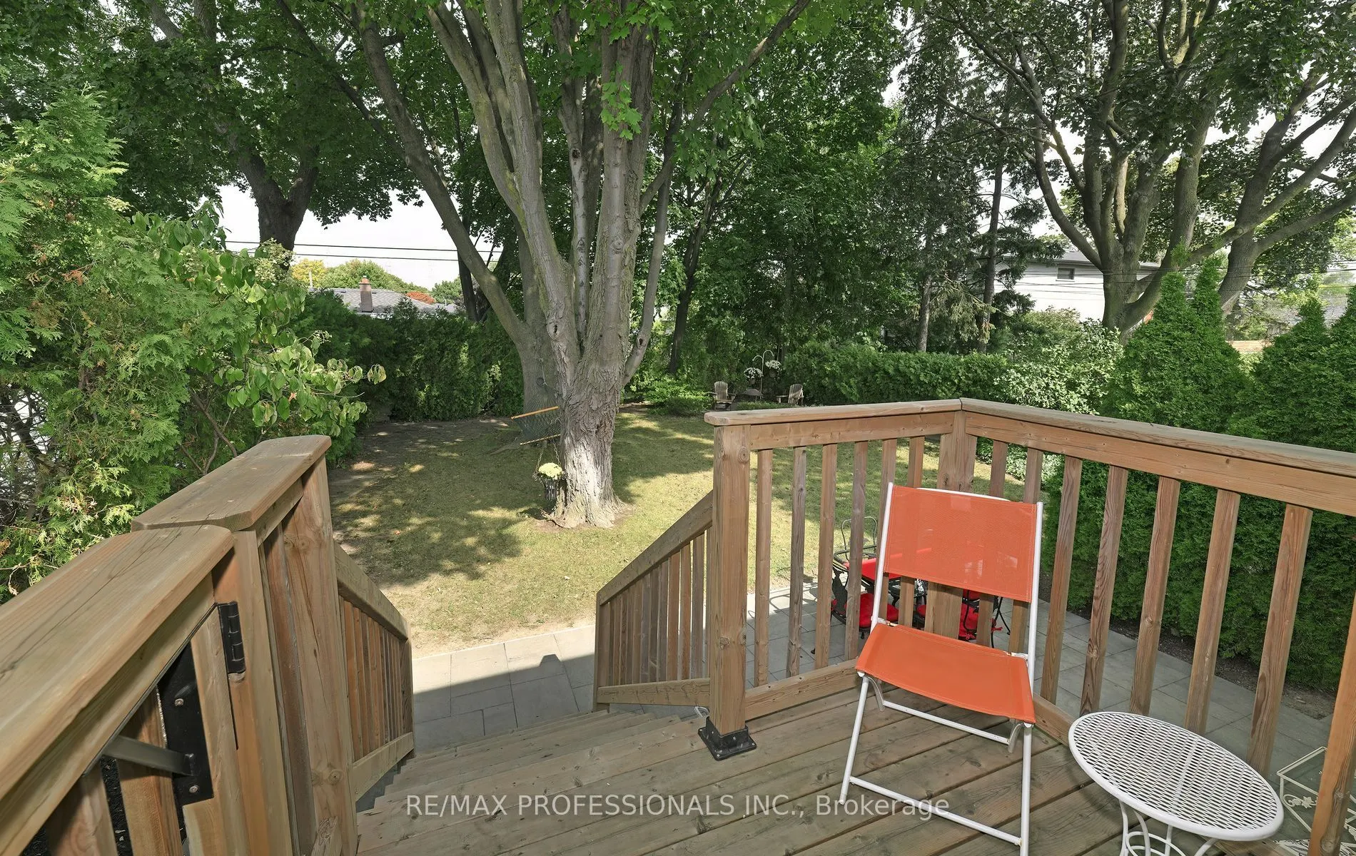 16 Nashland Avenue