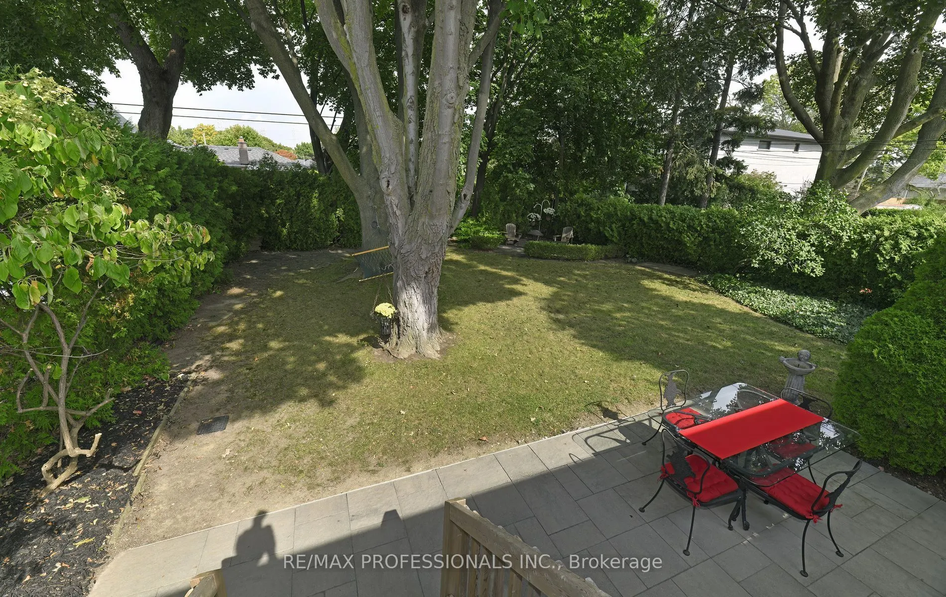 16 Nashland Avenue