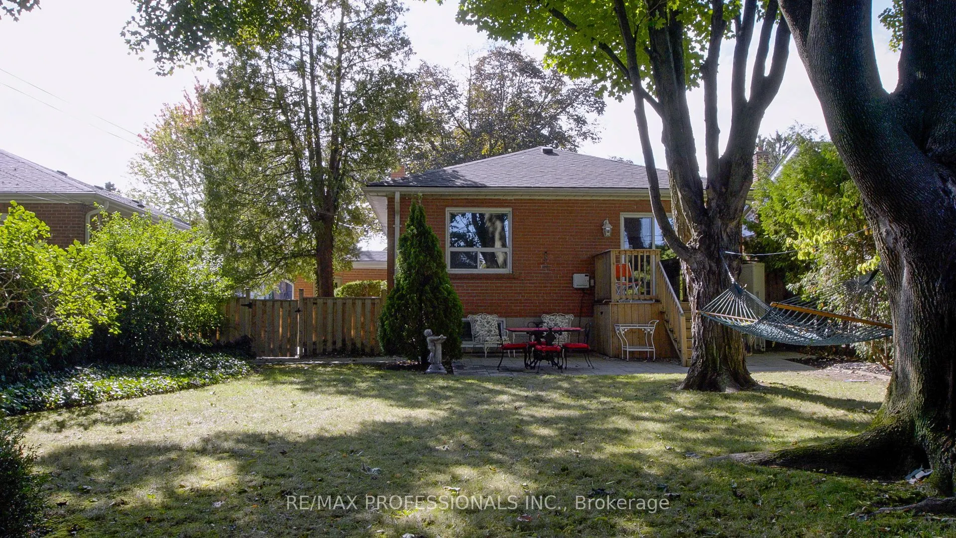 16 Nashland Avenue