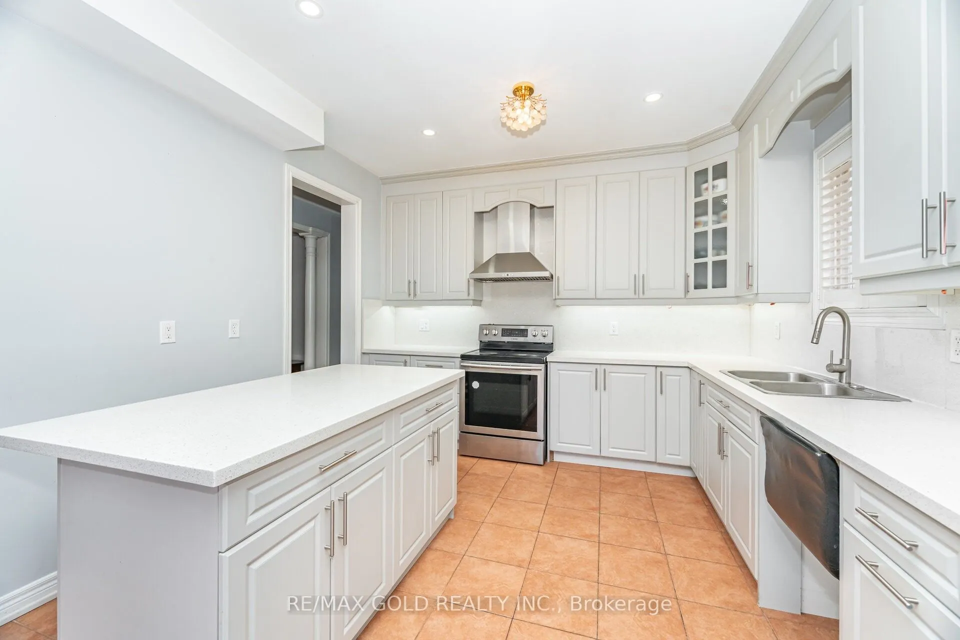 8 Goreridge Crescent