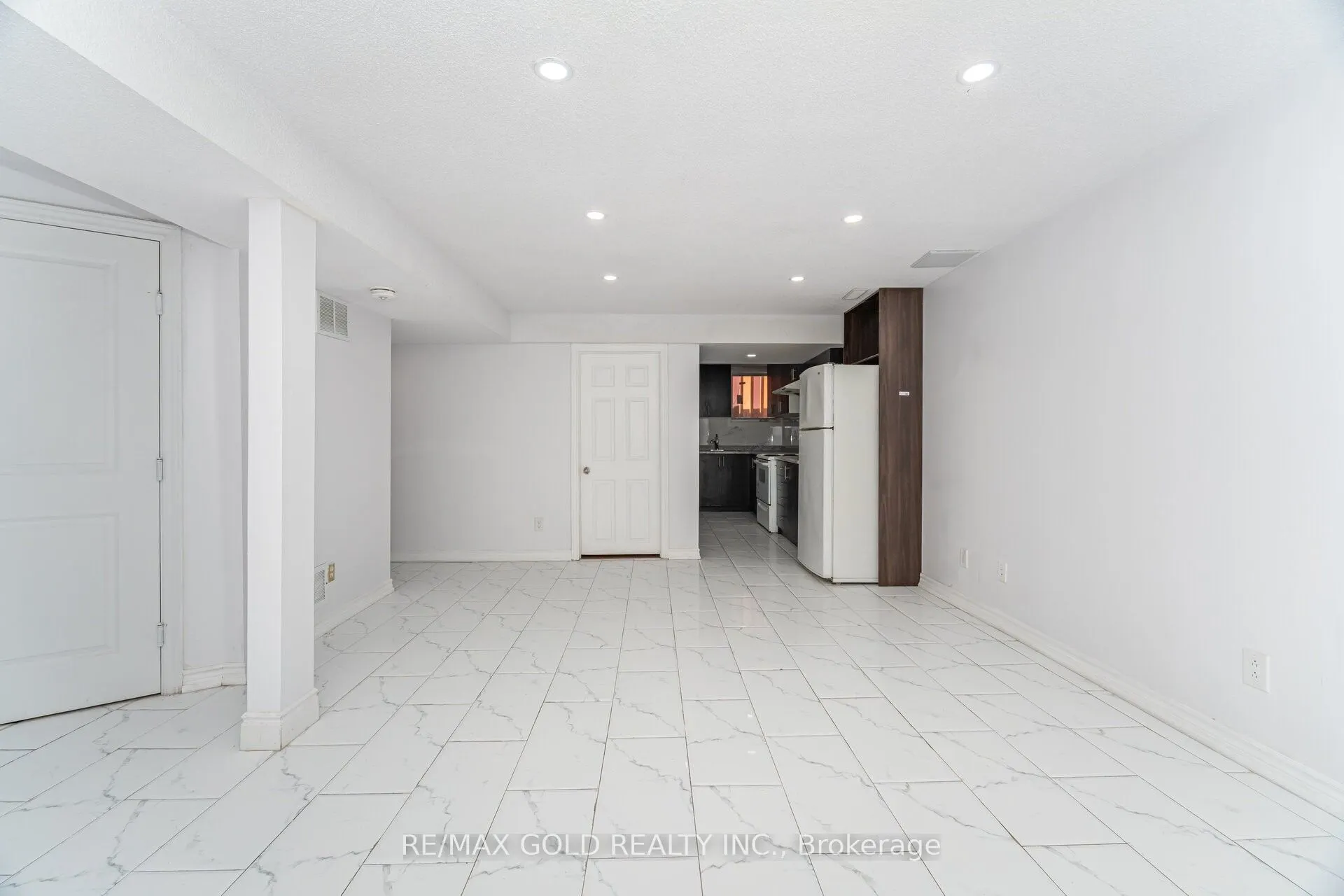 8 Goreridge Crescent