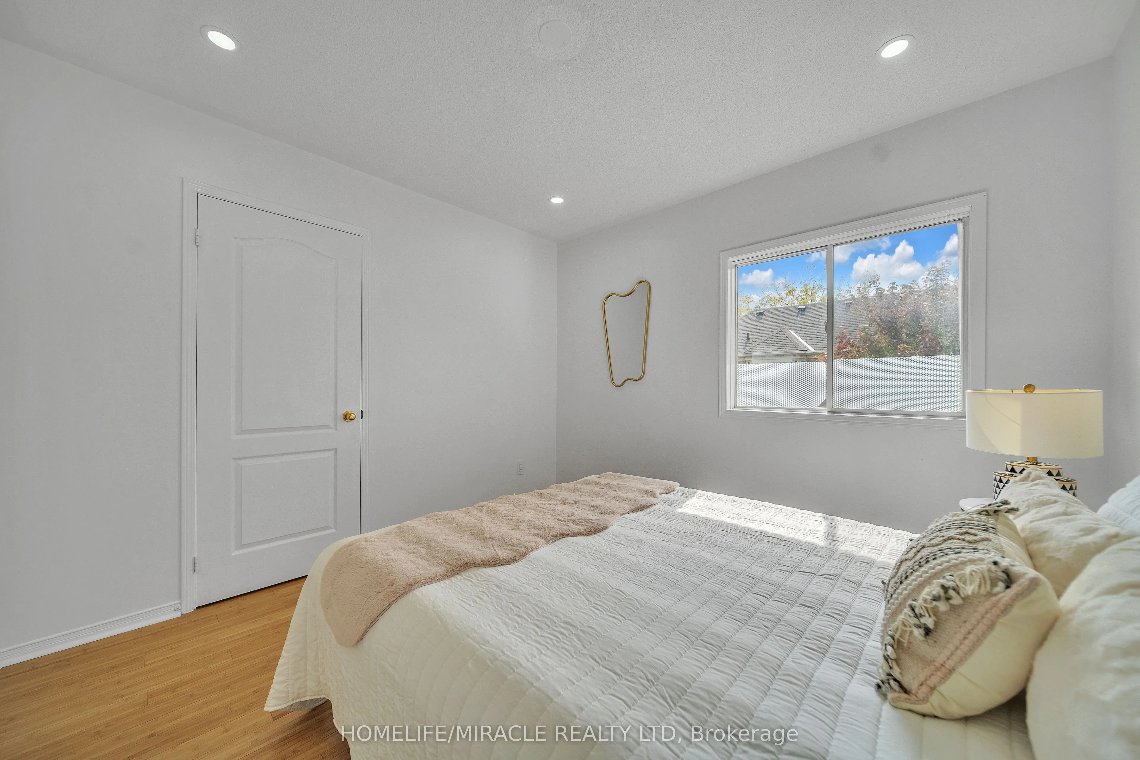 5535 Glen Erin Drive, #75