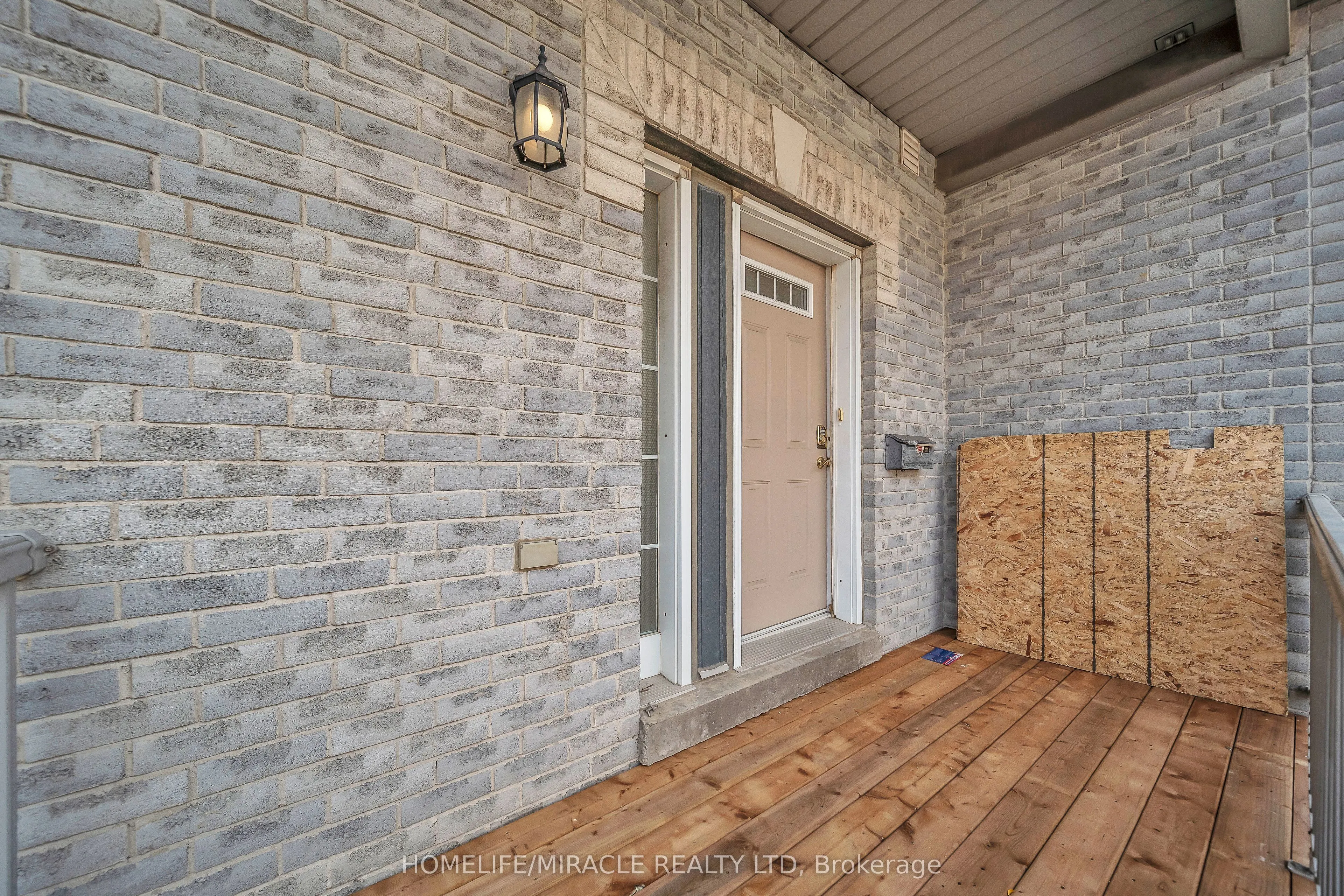 5535 Glen Erin Drive, #75