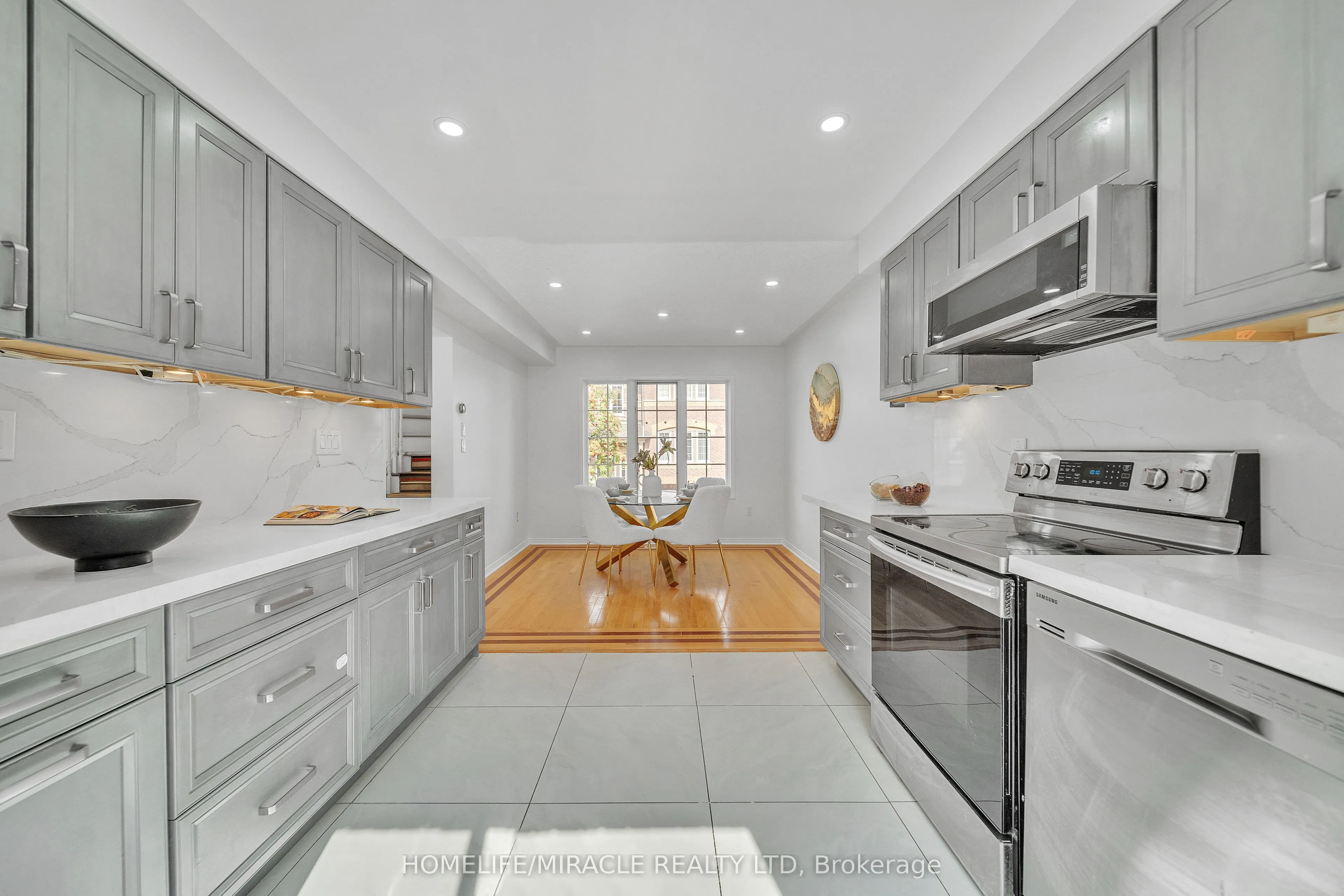 5535 Glen Erin Drive, #75