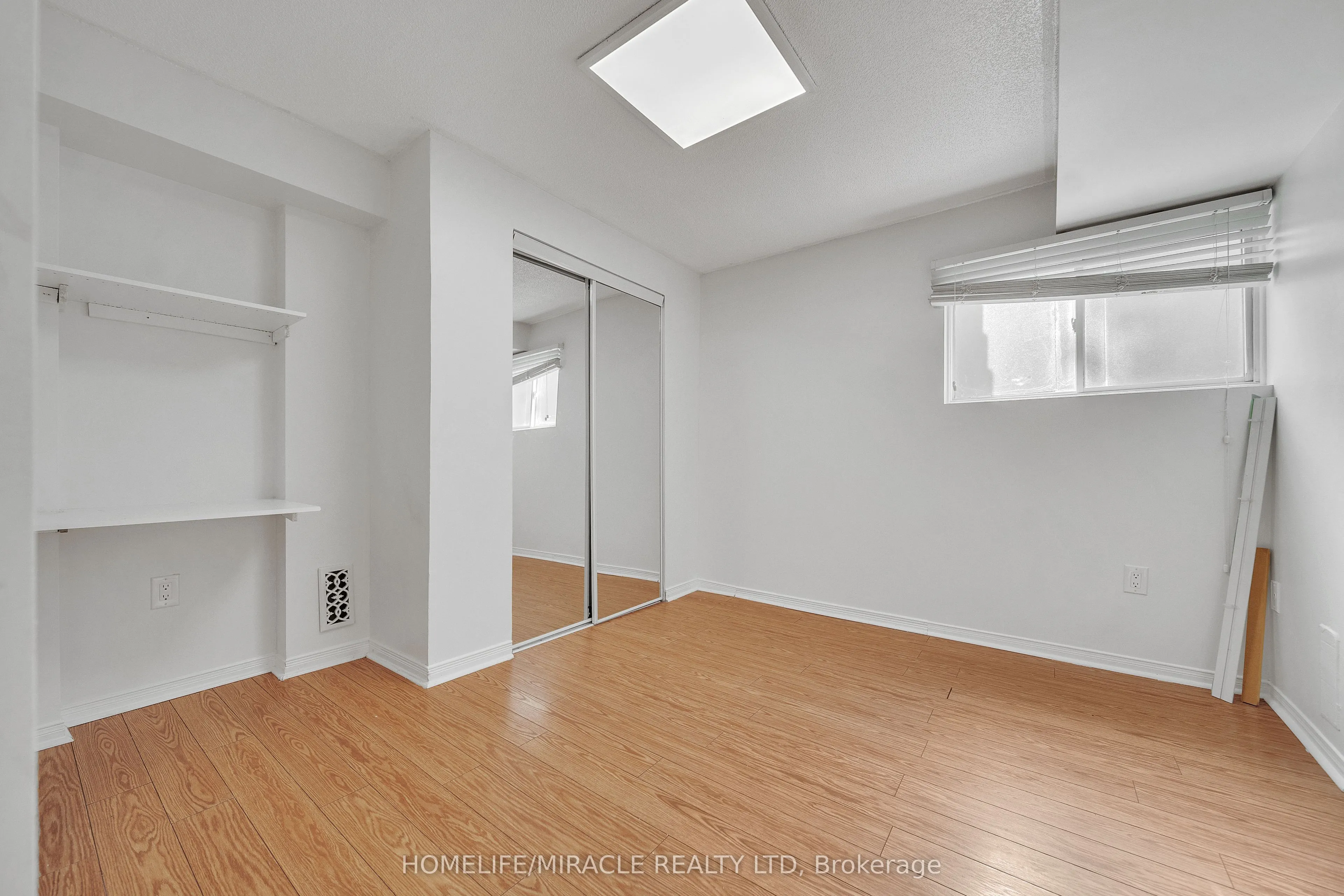 5535 Glen Erin Drive, #75