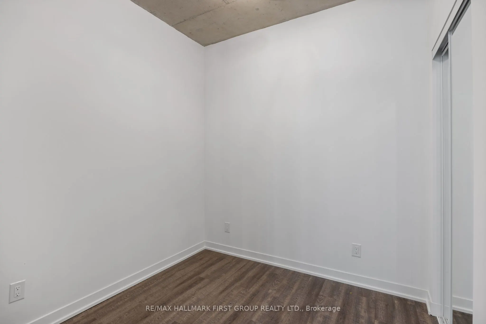 1808 St Clair Avenue W, #408