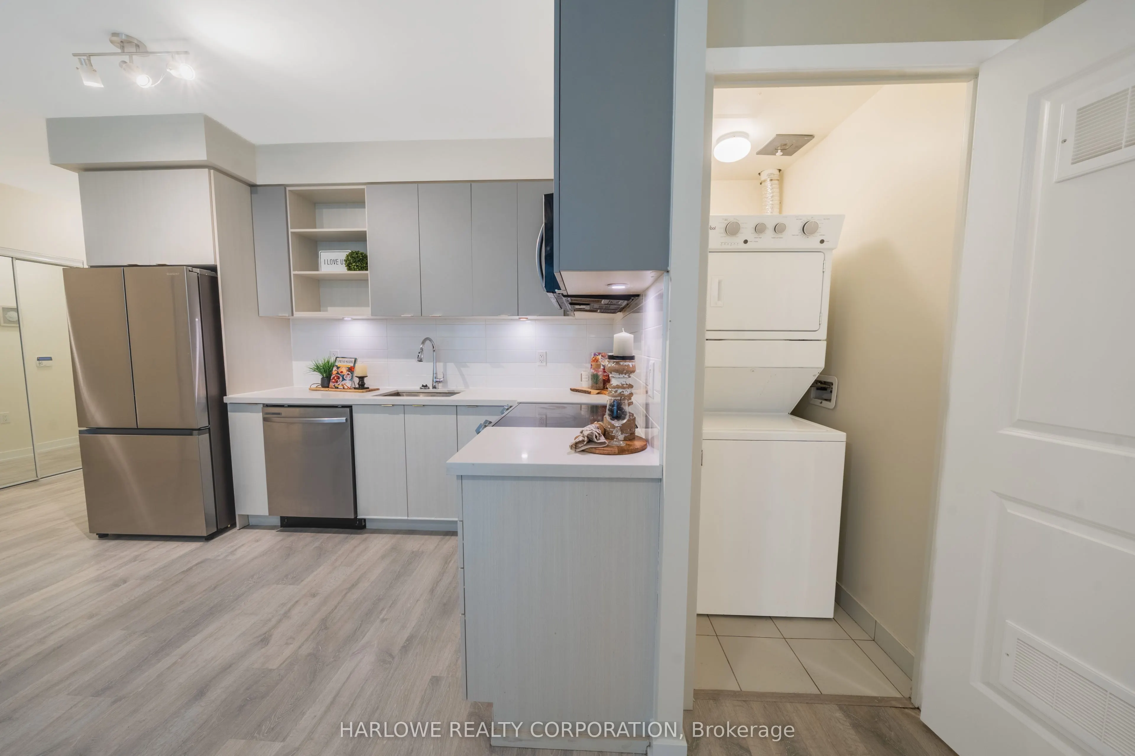 4655 Metcalfe Avenue, #109