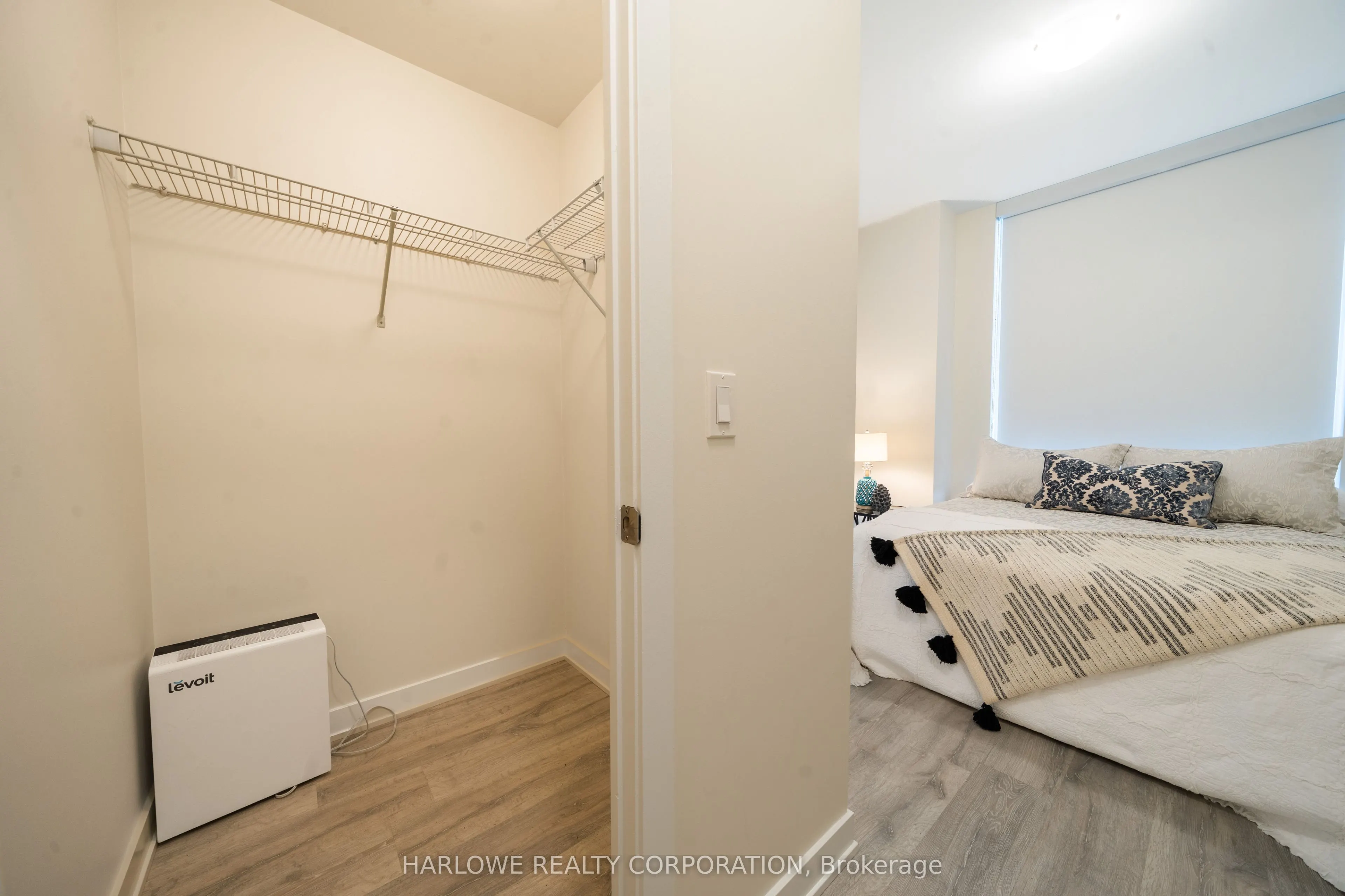 4655 Metcalfe Avenue, #109