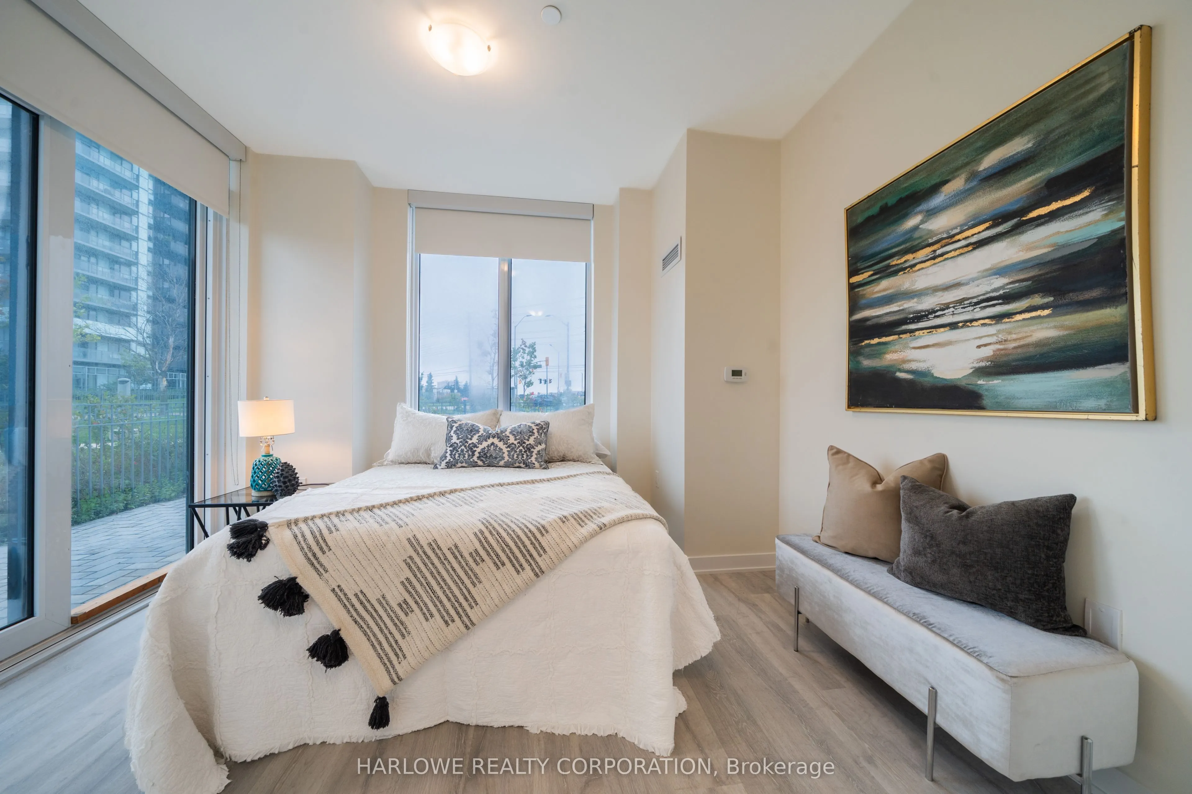 4655 Metcalfe Avenue, #109