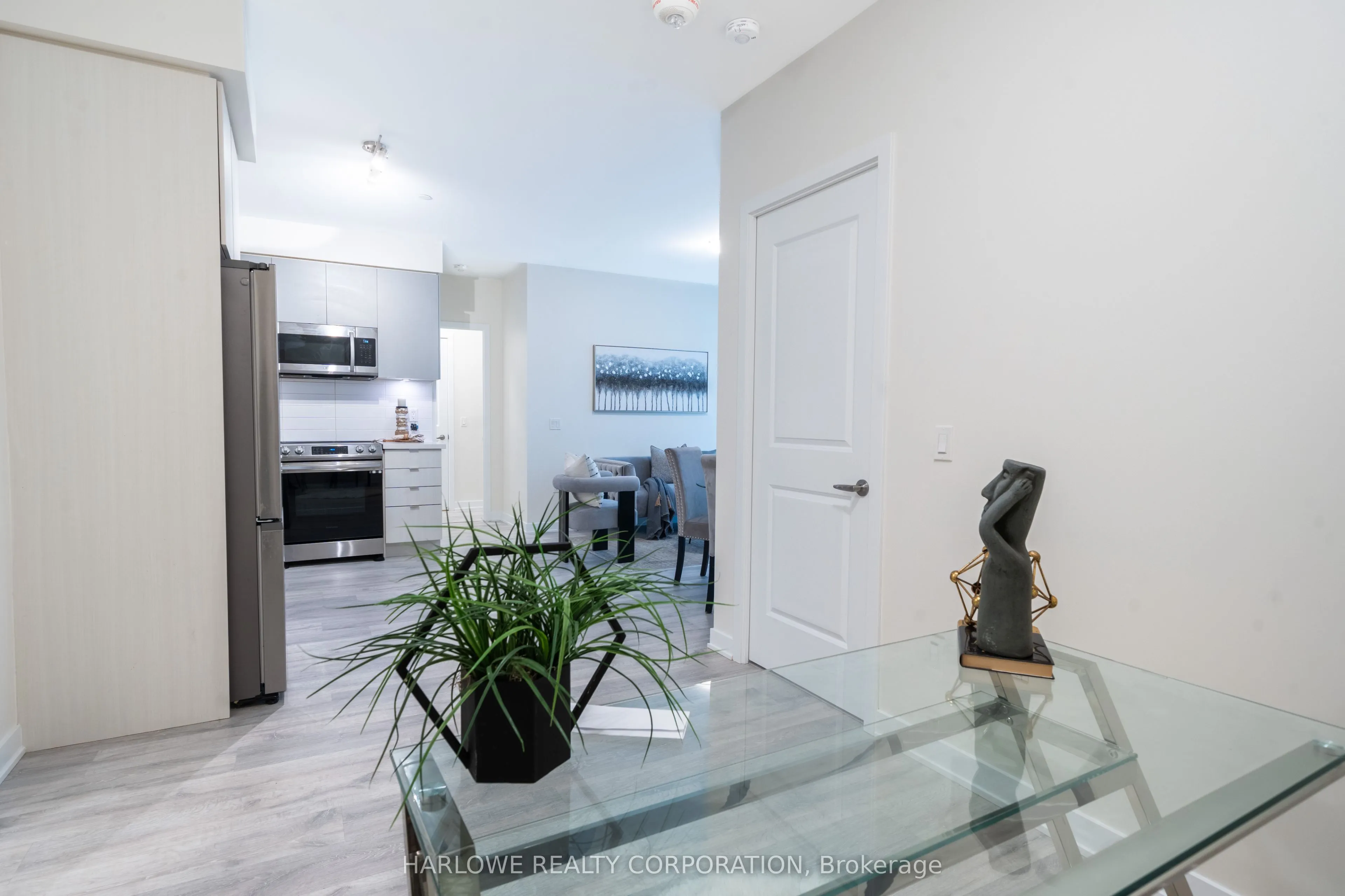 4655 Metcalfe Avenue, #109