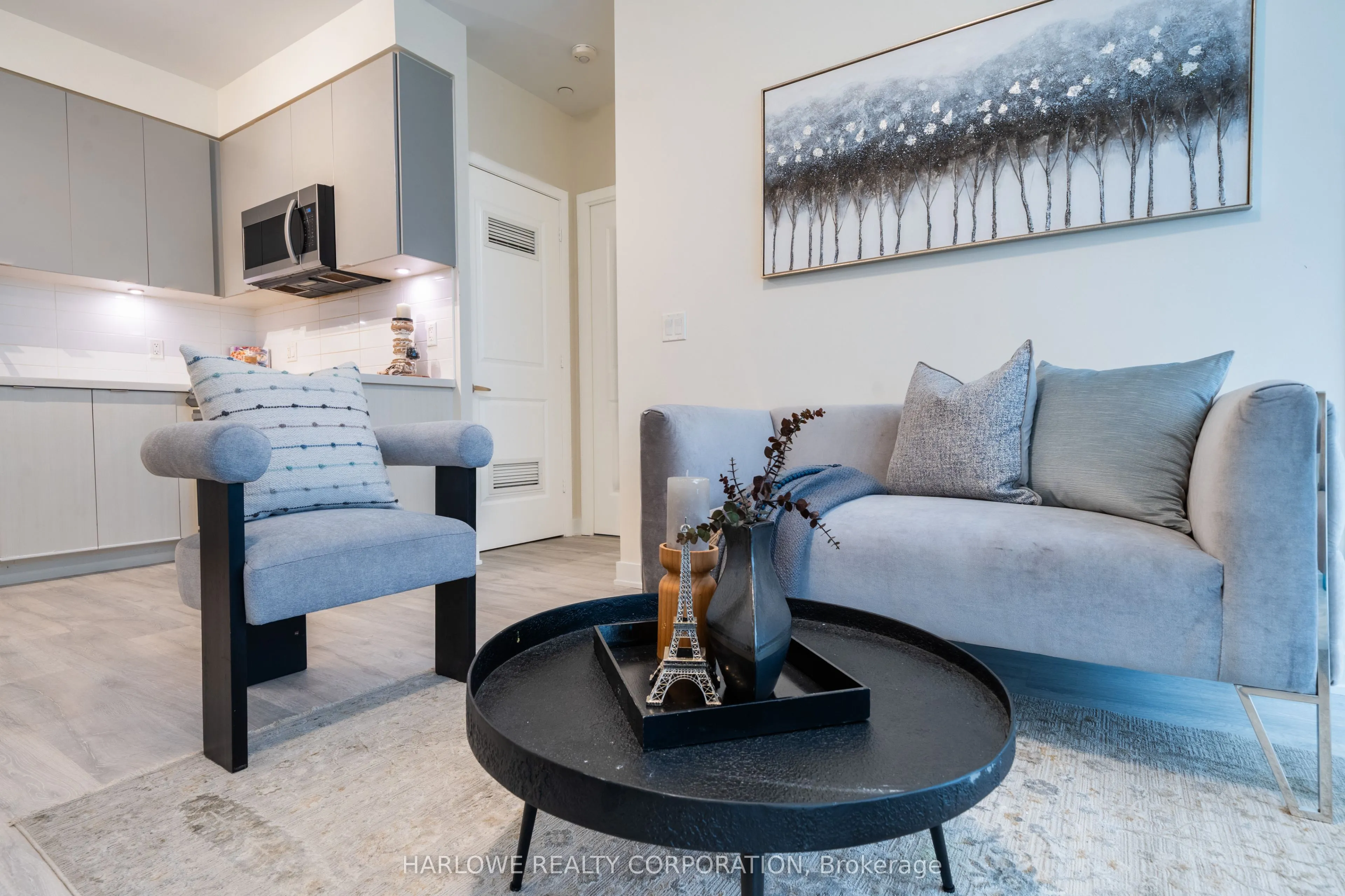 4655 Metcalfe Avenue, #109