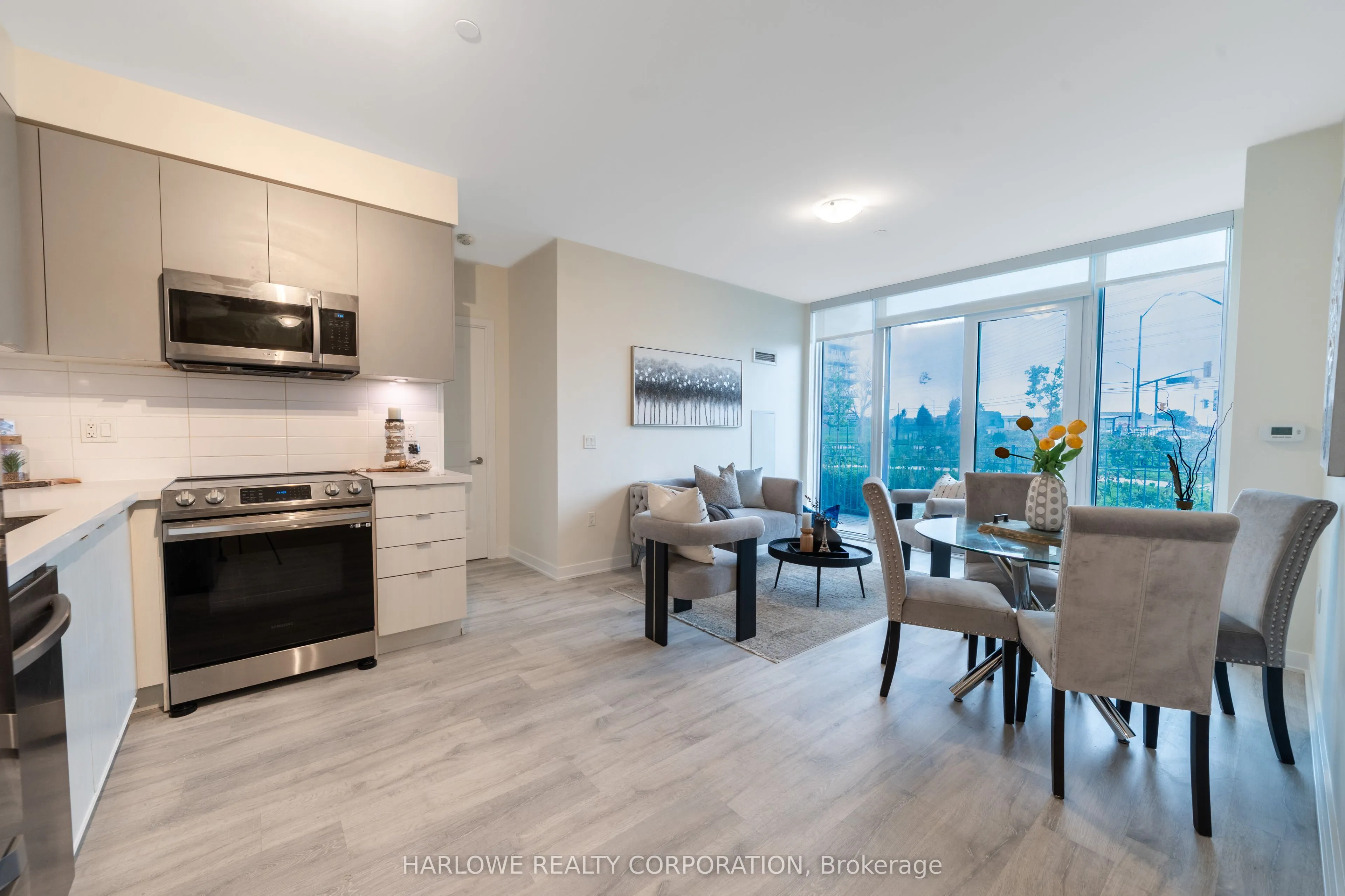 4655 Metcalfe Avenue, #109