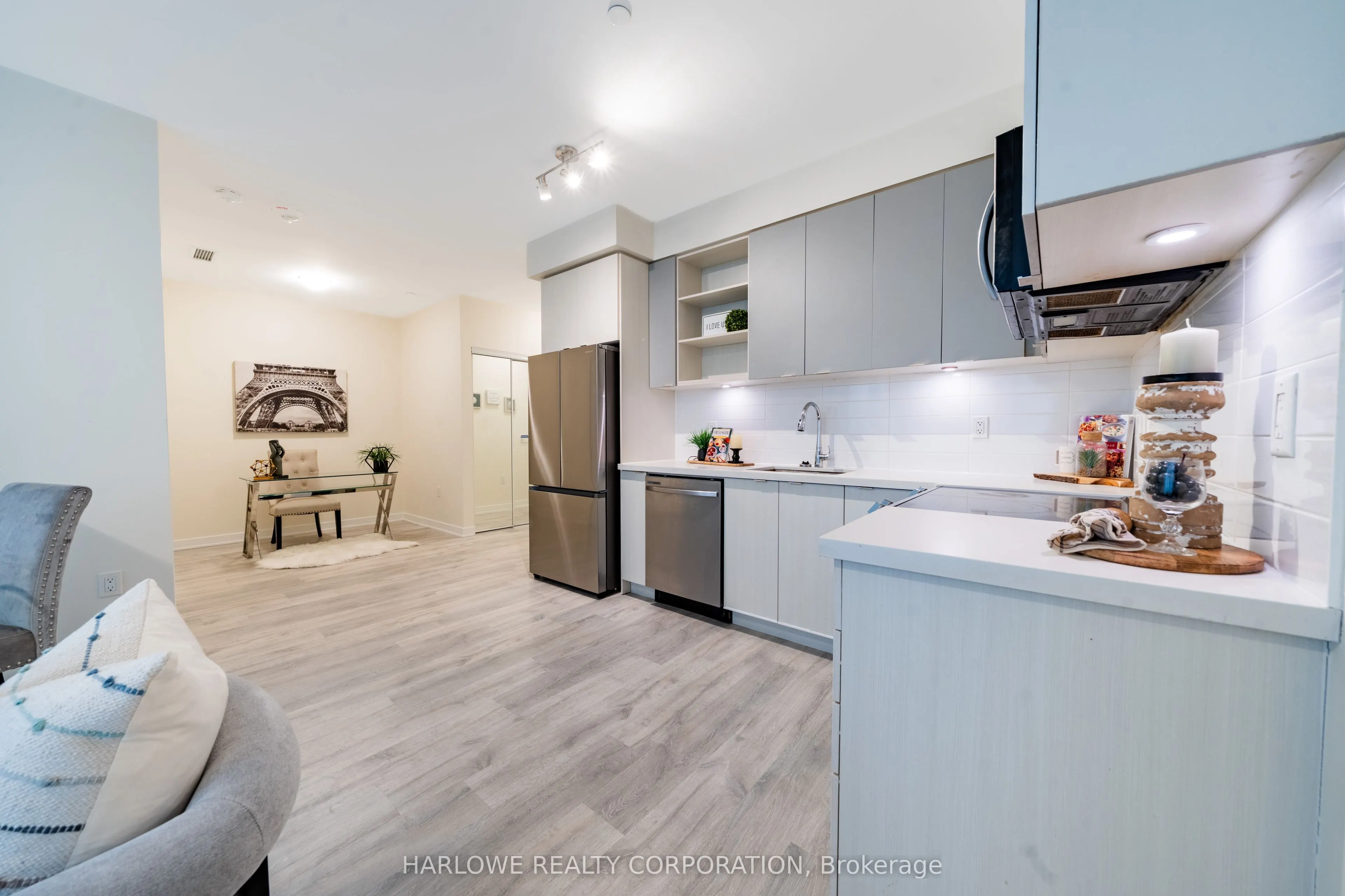 4655 Metcalfe Avenue, #109