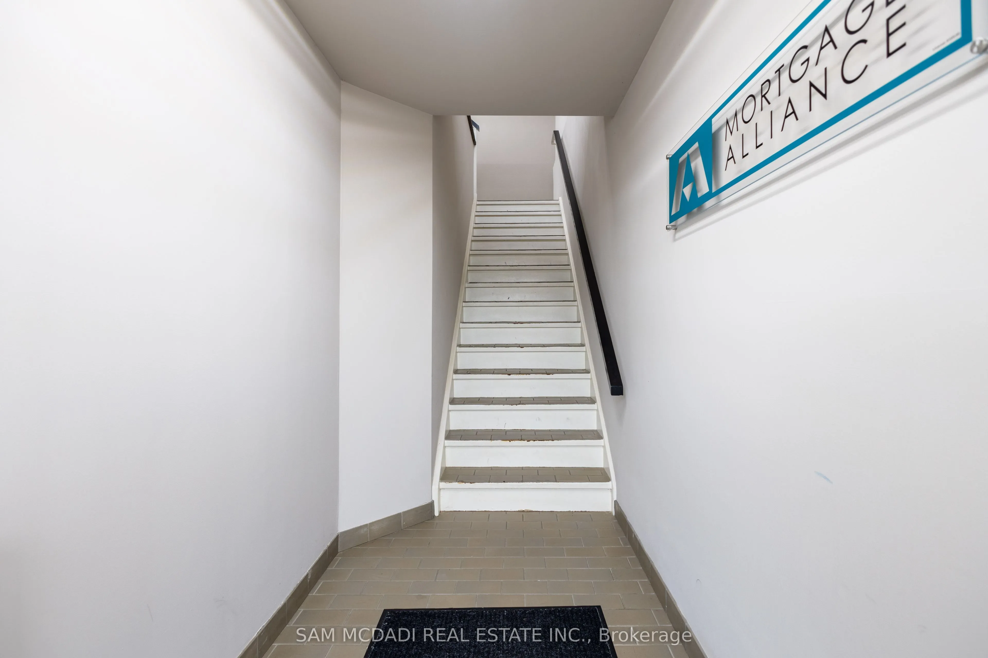 120 Traders Boulevard E, #204