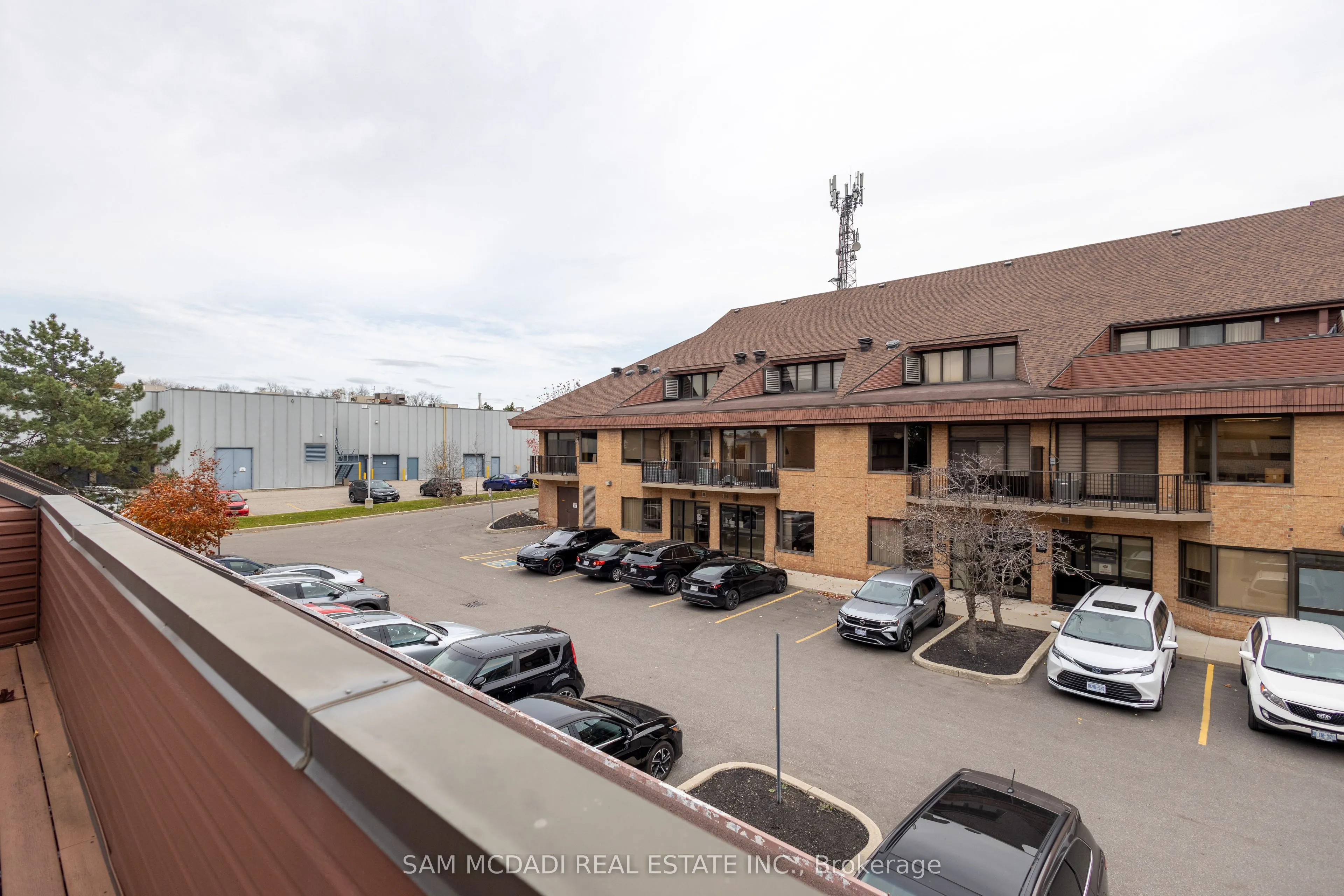 120 Traders Boulevard E, #204