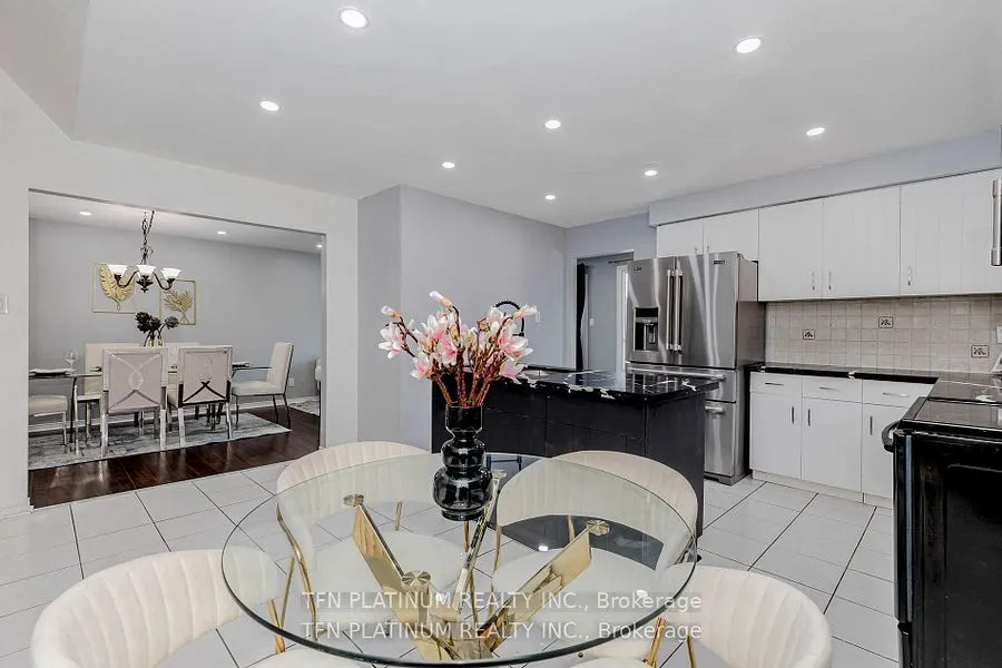 36 Tanager Square