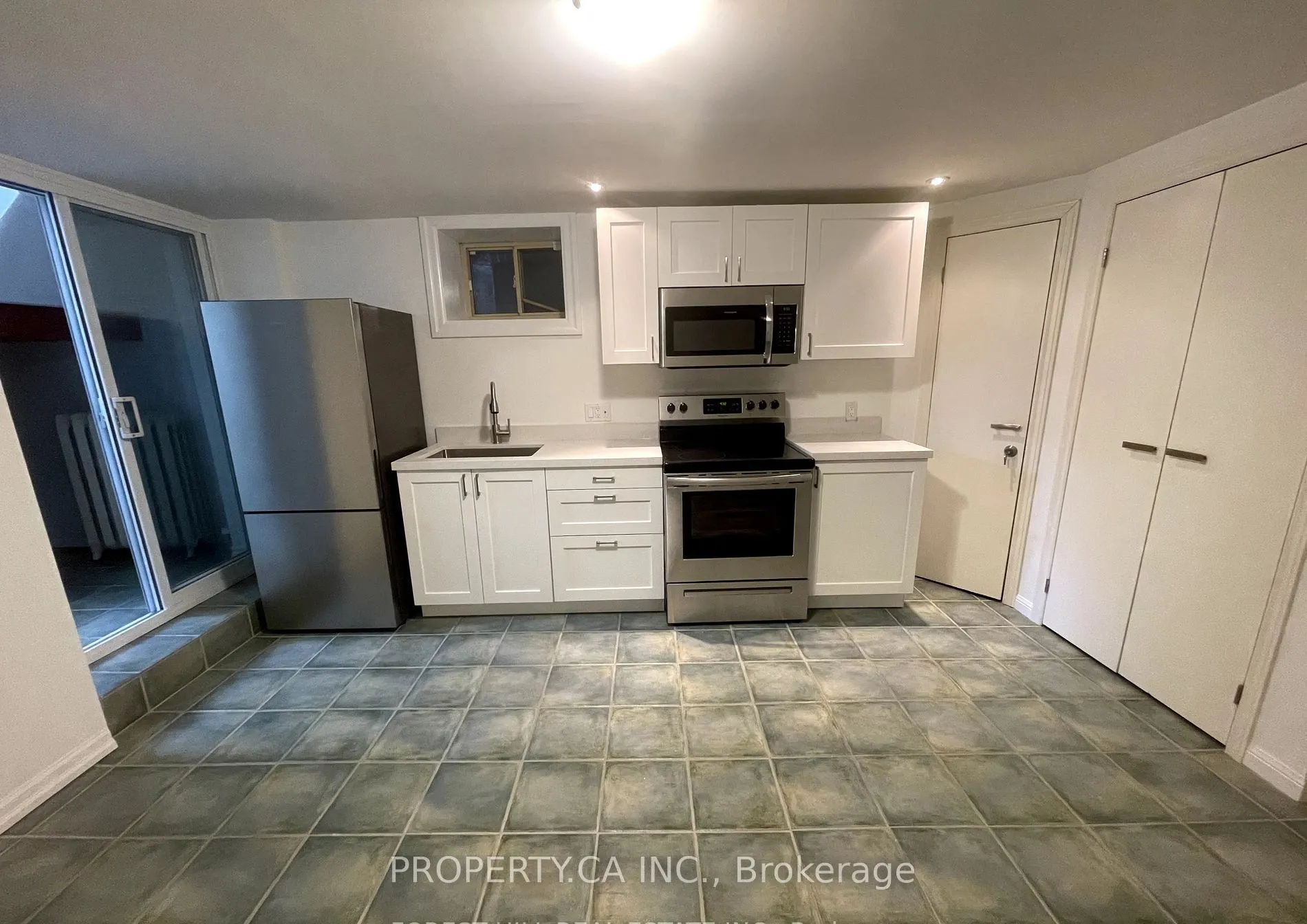 266 Glenlake Avenue, ##Lower