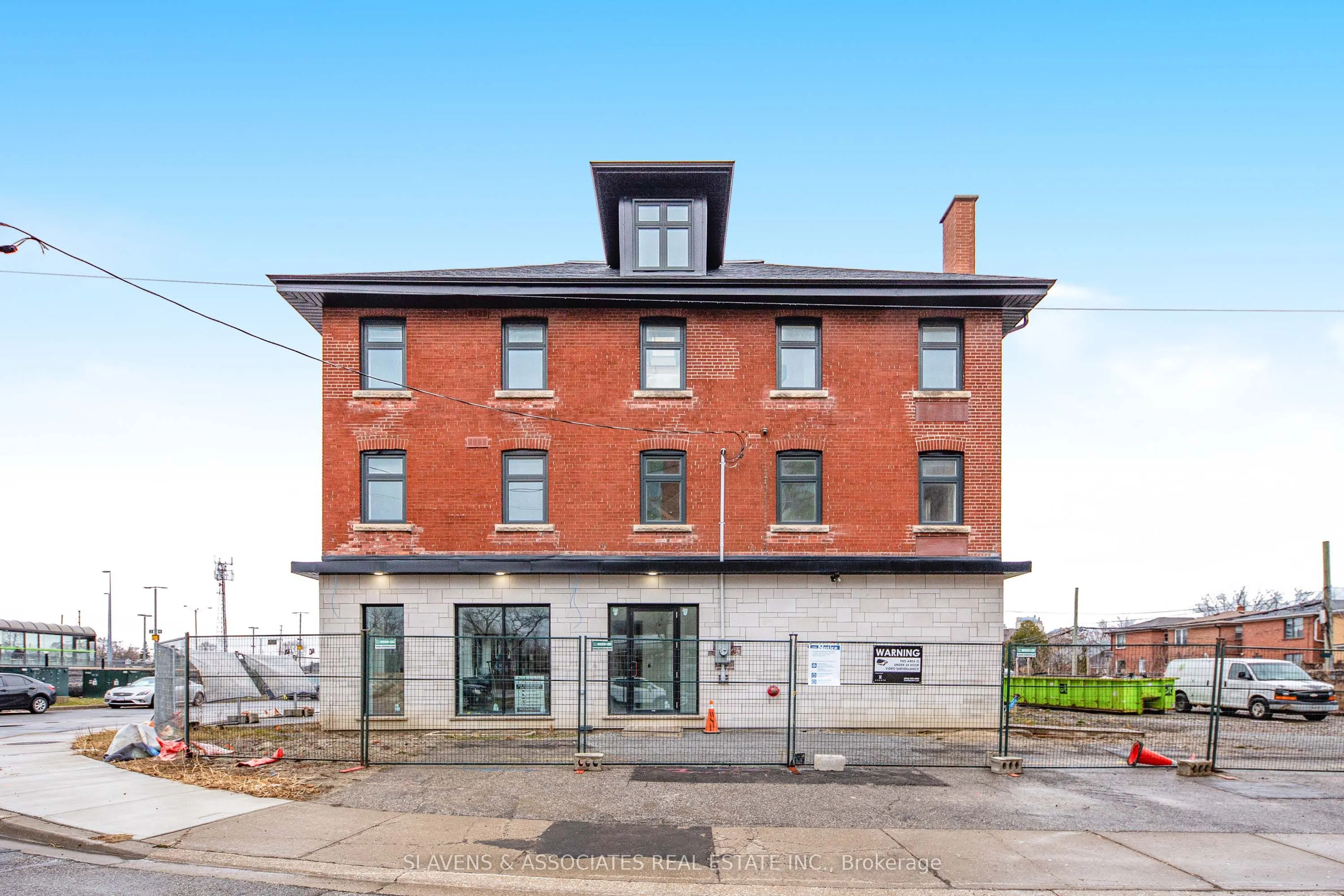 1 Blue Goose Street