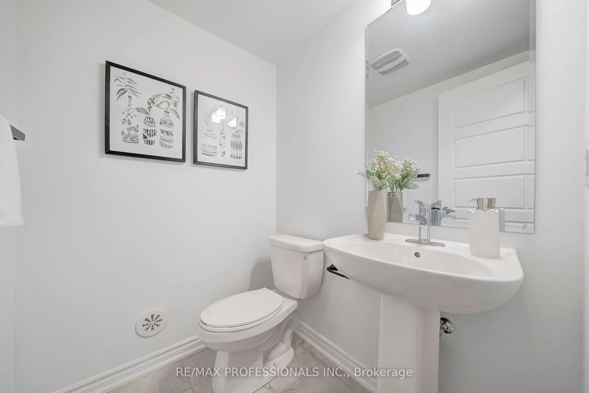 1272 Hop Place