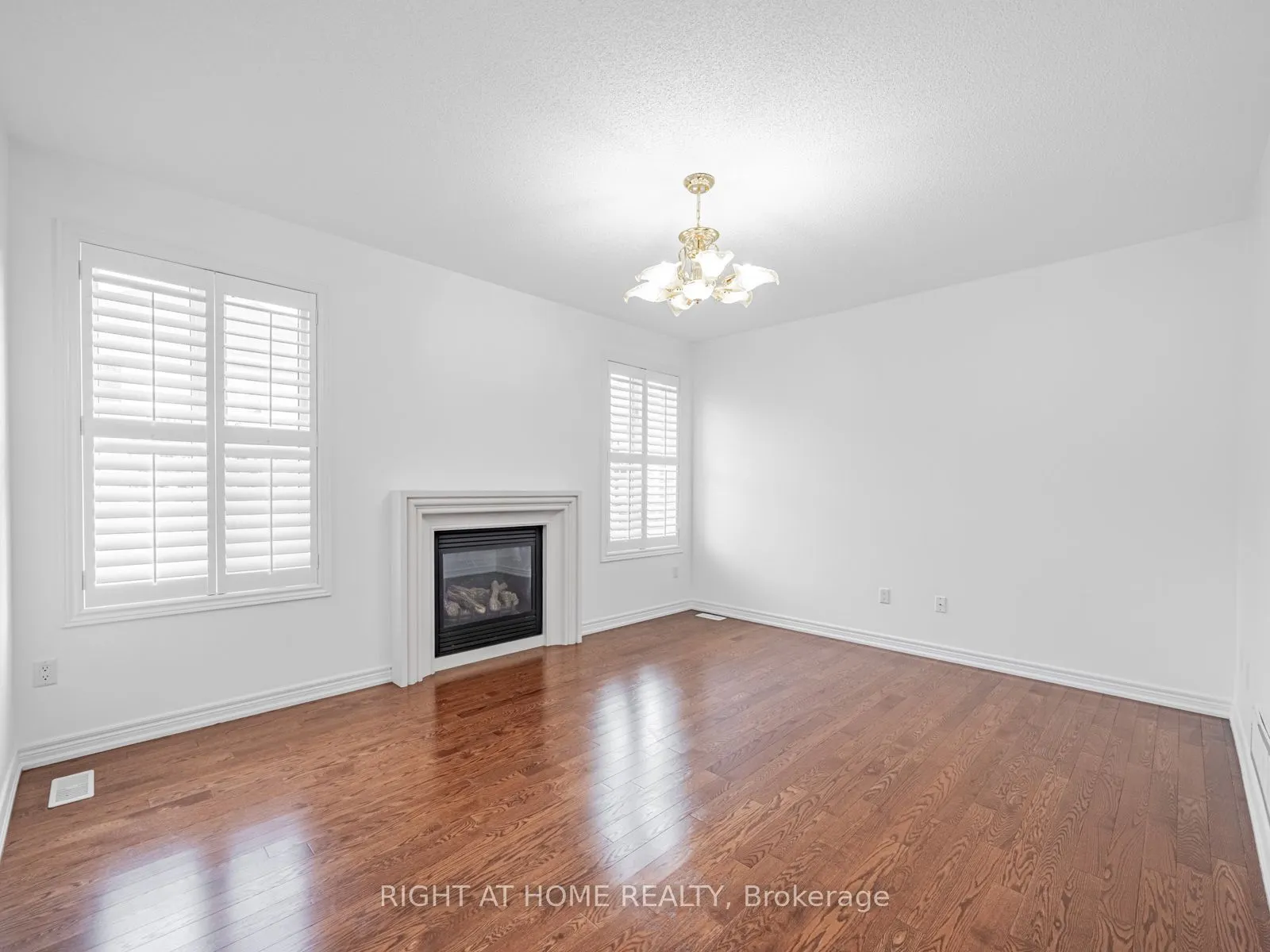 9 Lisson Crescent
