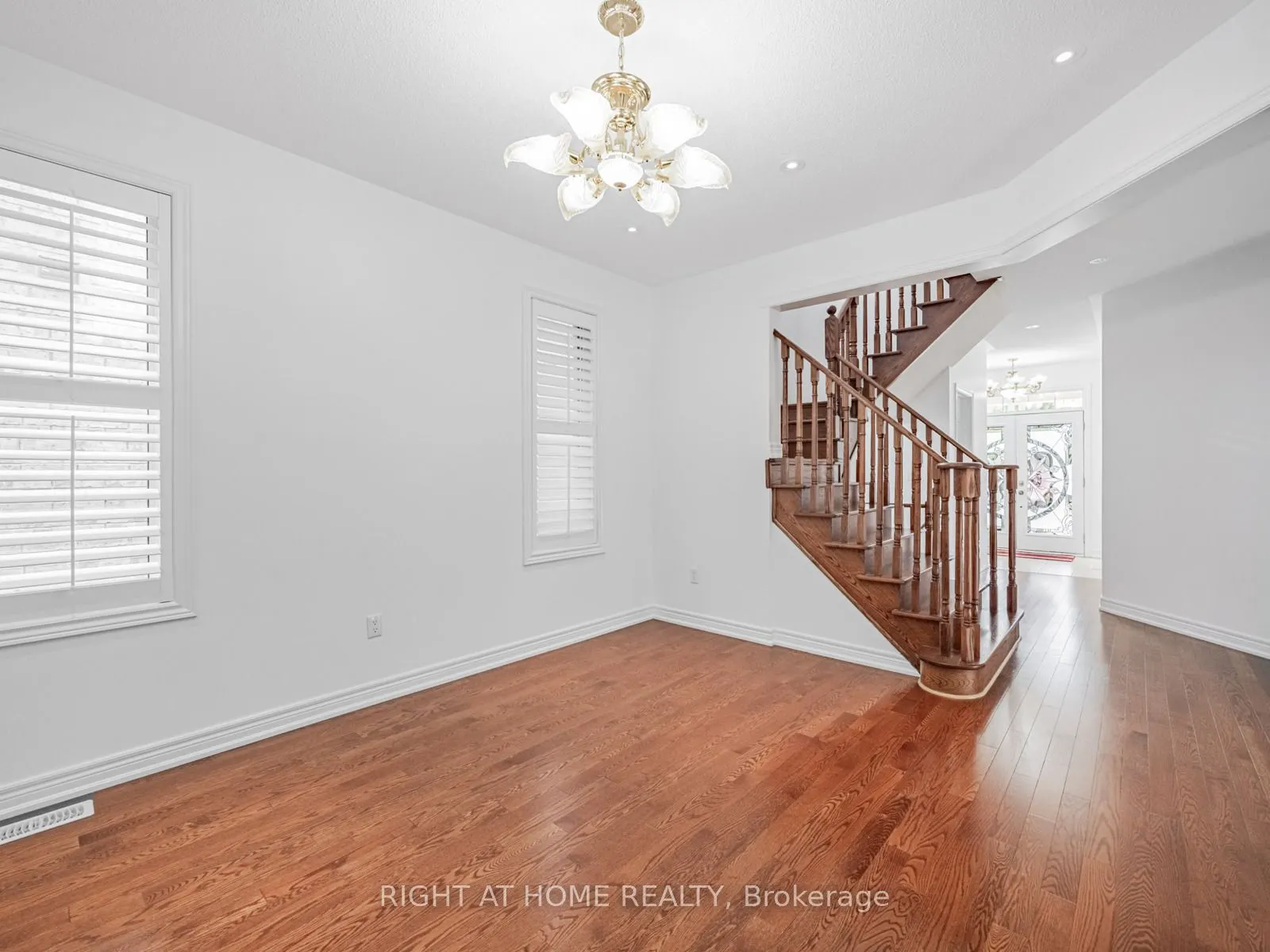 9 Lisson Crescent