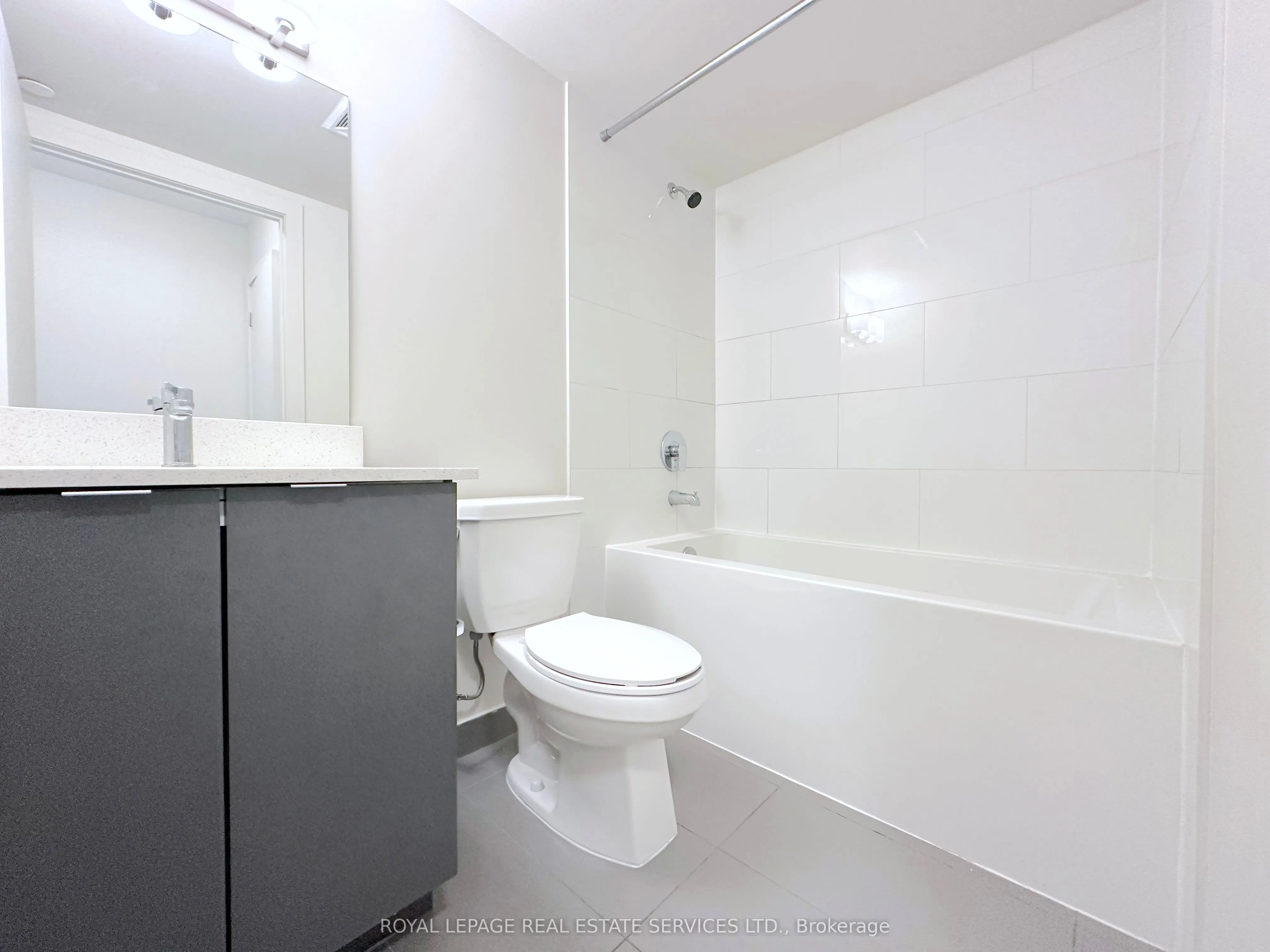 3385 Dundas Street W, #308