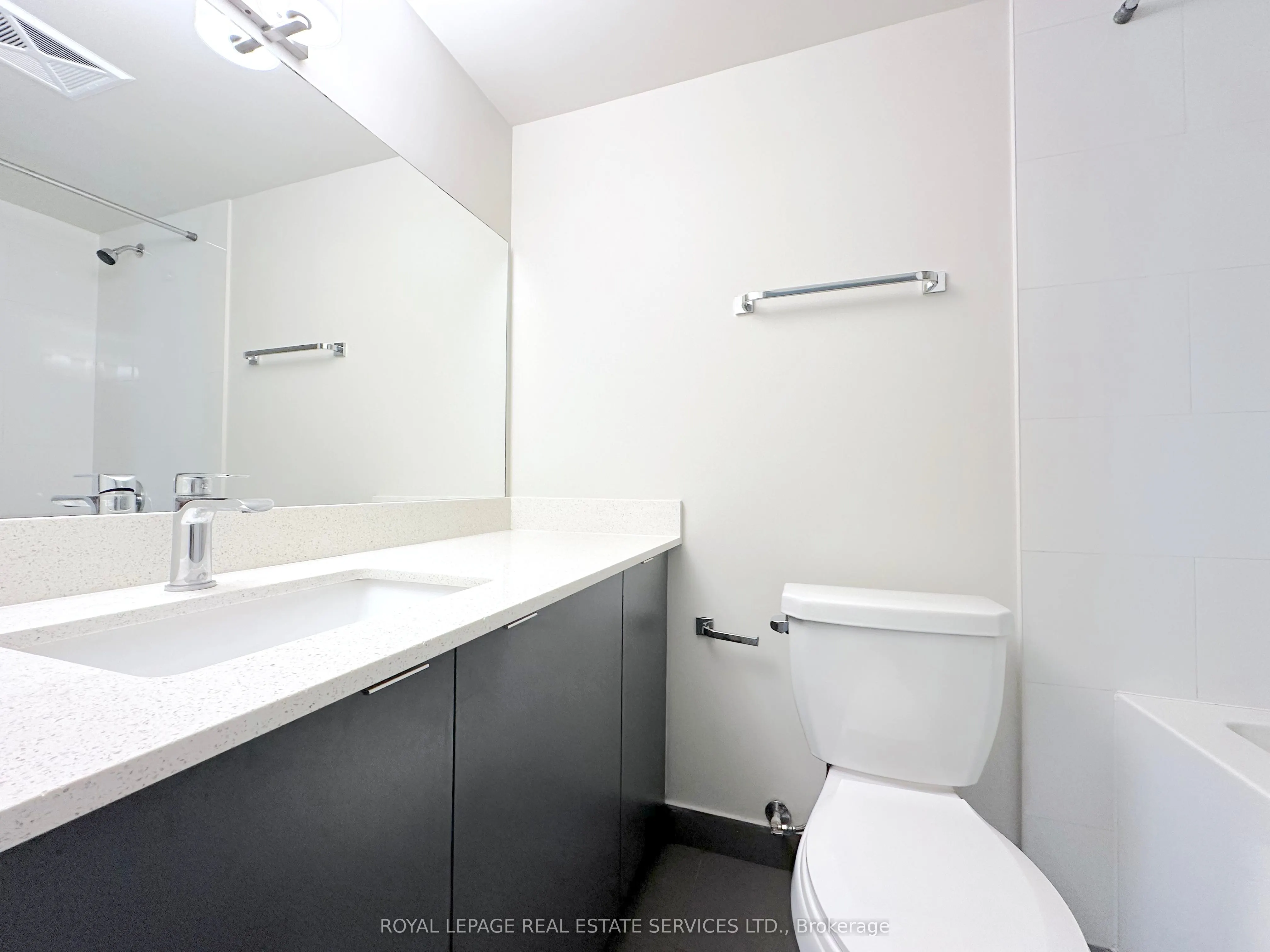 3385 Dundas Street W, #308