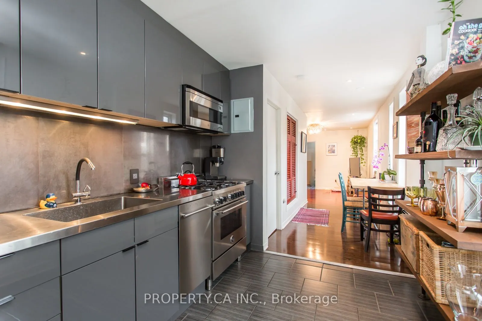 22 Brad Street, ##1
