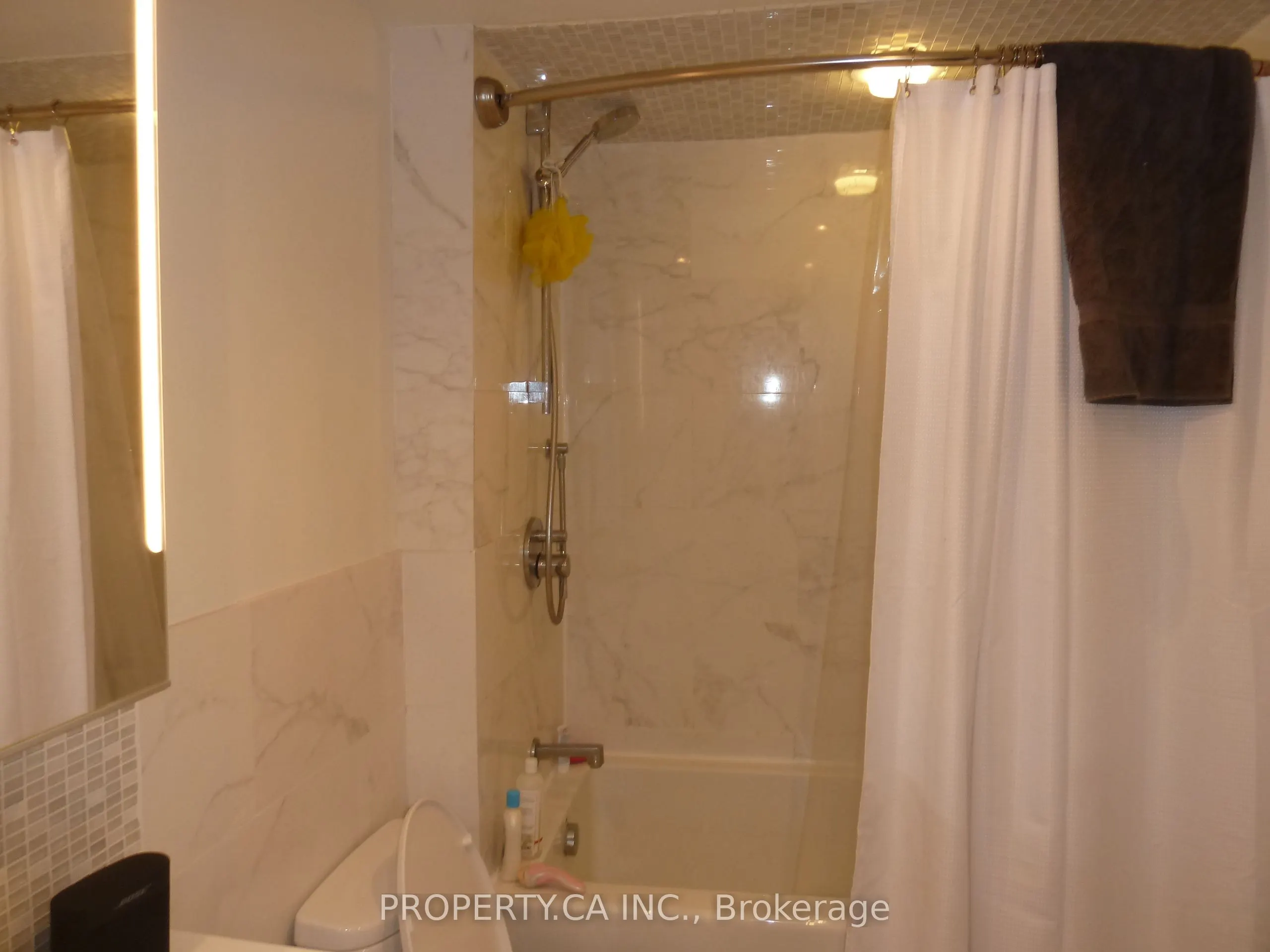 22 Brad Street, ##1