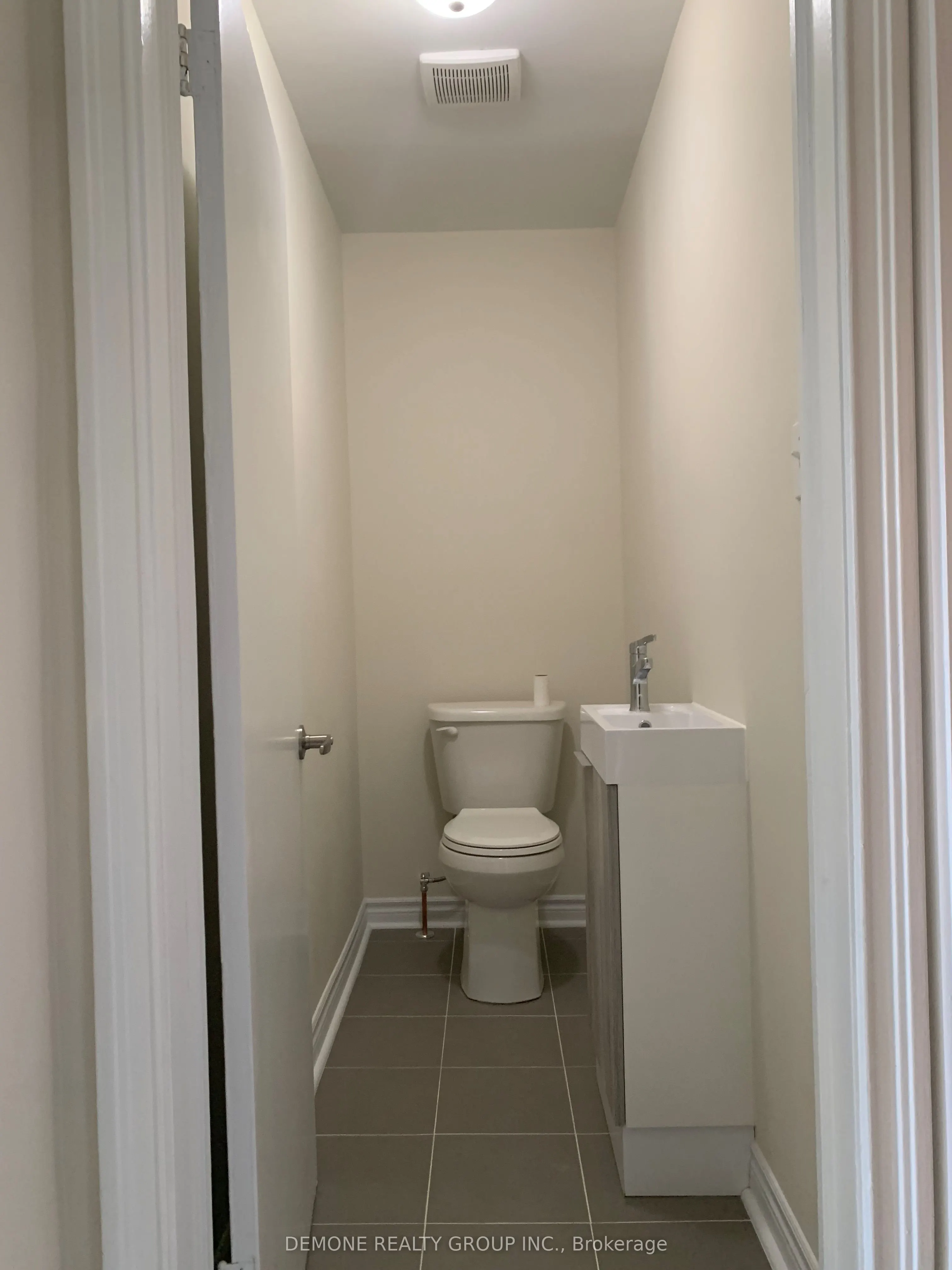 30 Cork Avenue, #MAIN FLOOR