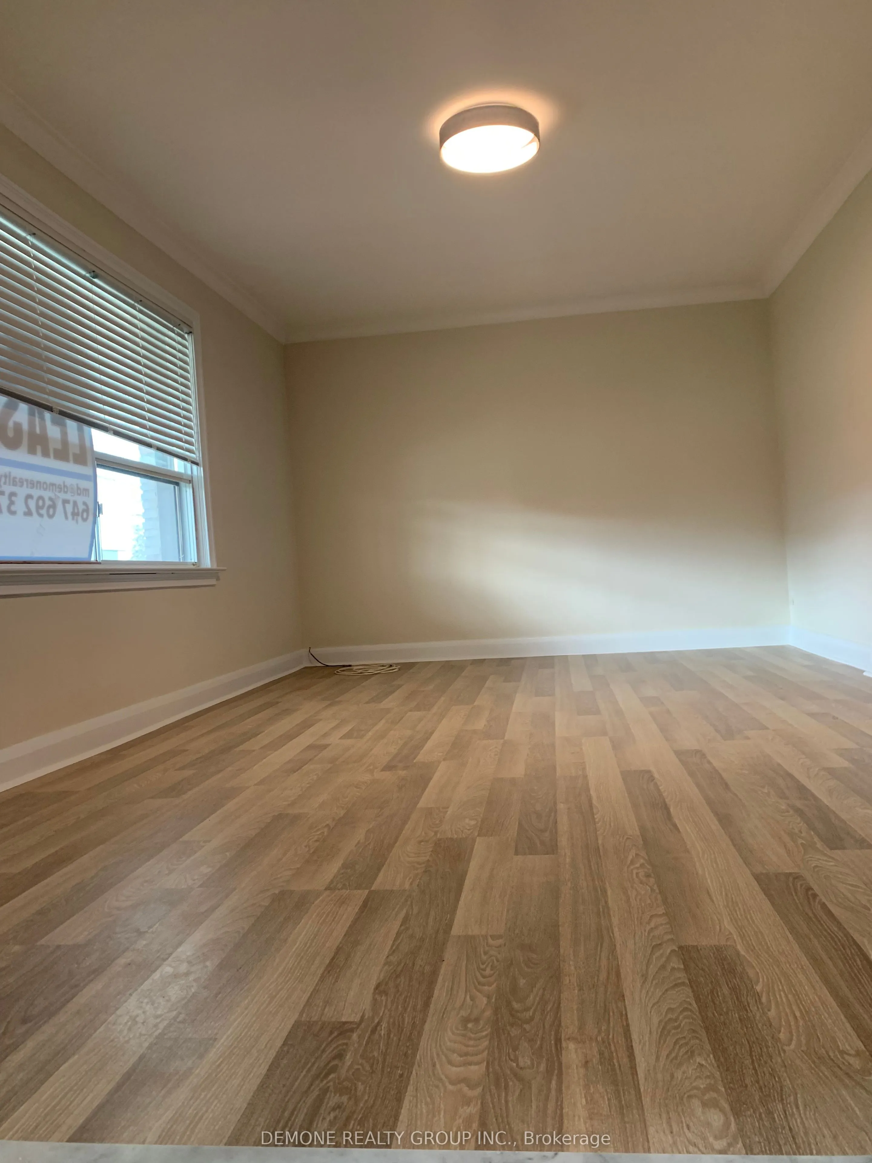 30 Cork Avenue, #MAIN FLOOR