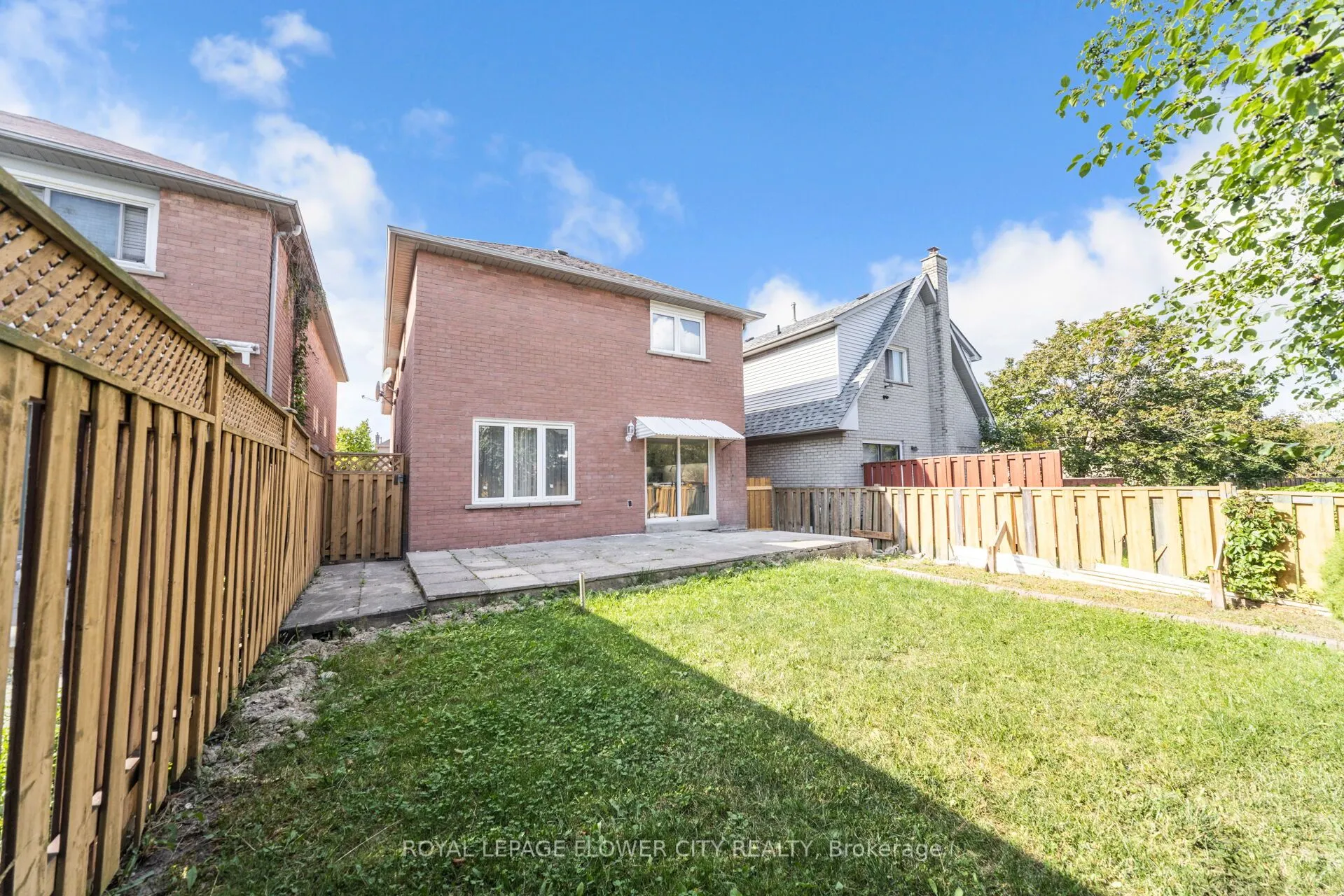 4 Natalie Court E