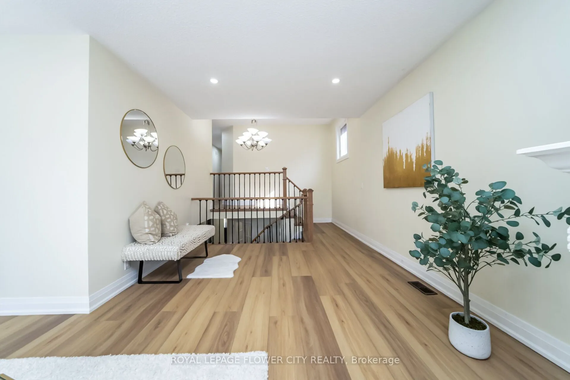 4 Natalie Court E