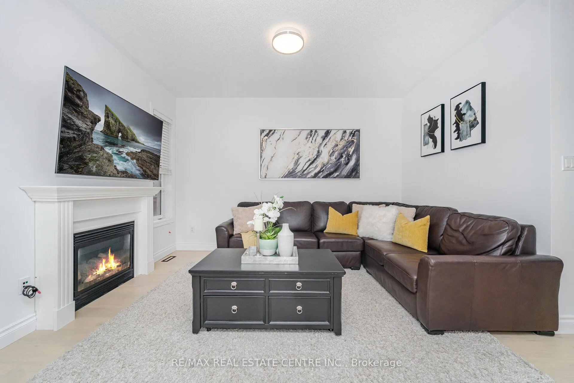 118 Connolly Crescent
