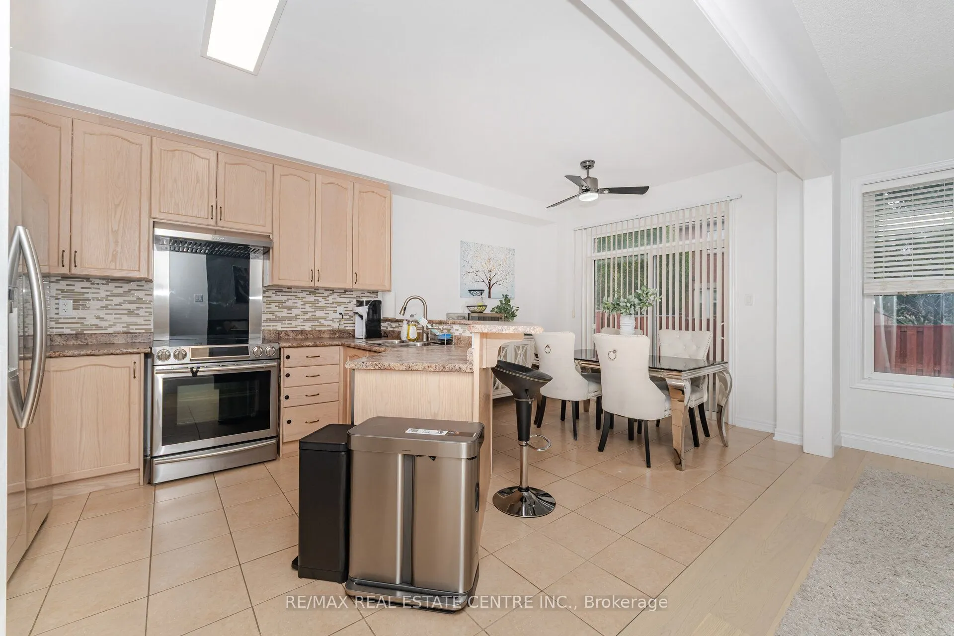 118 Connolly Crescent