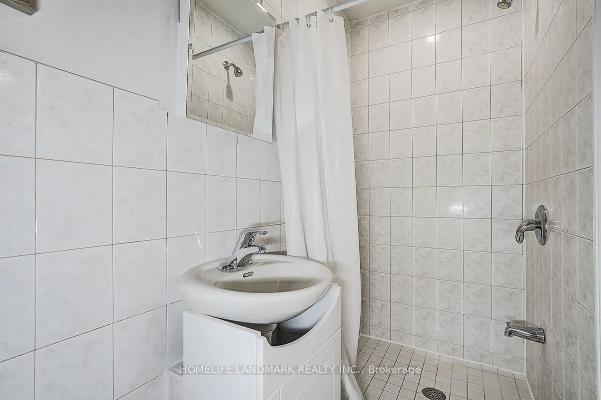 1624 Bloor Street, #65