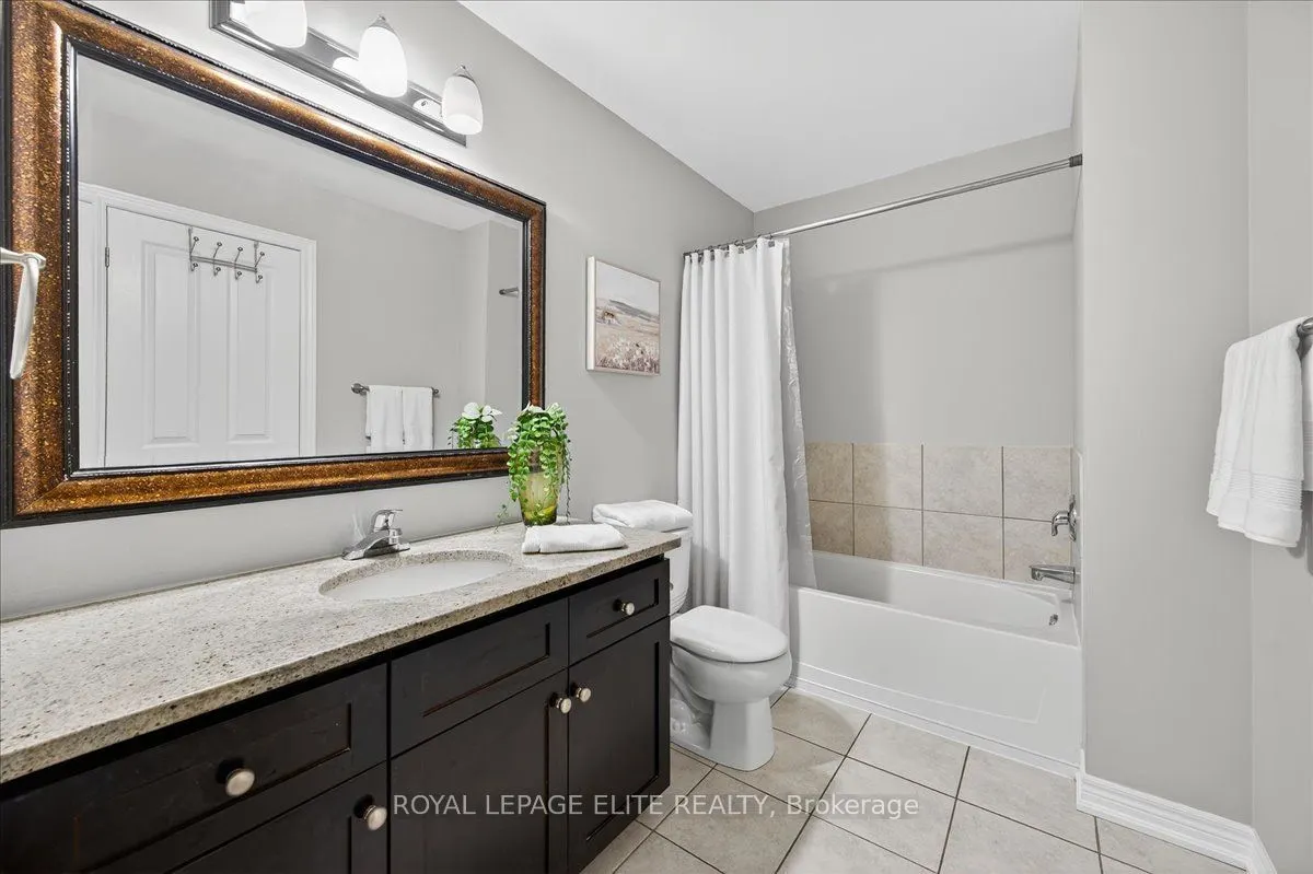 4165 Upper Middle Road, #17