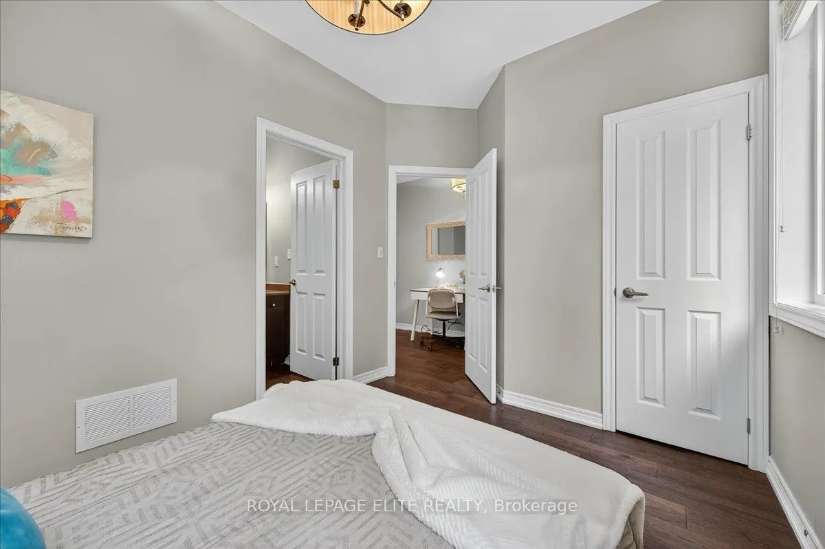 4165 Upper Middle Road, #17