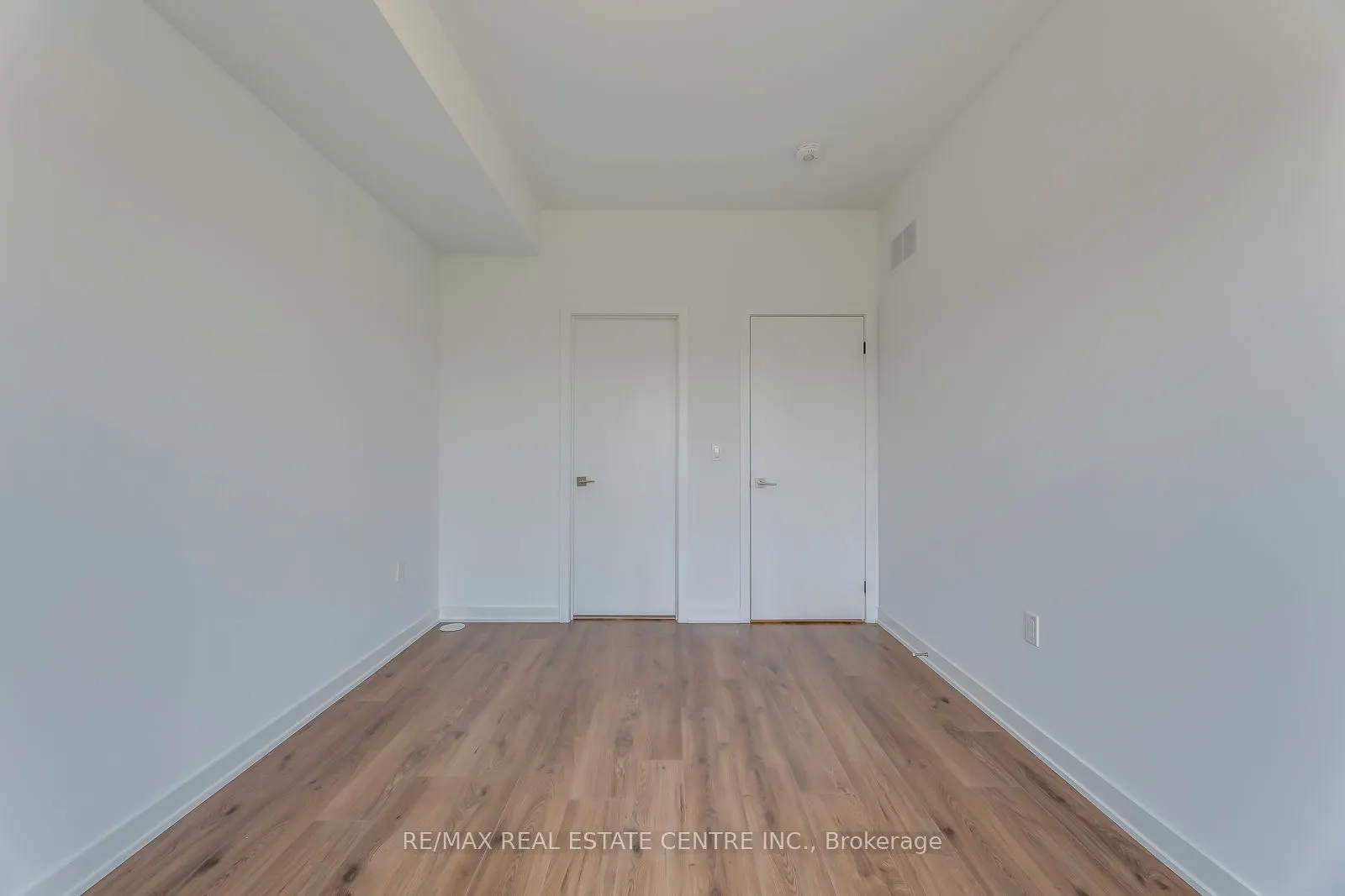 3049 Trailside Drive