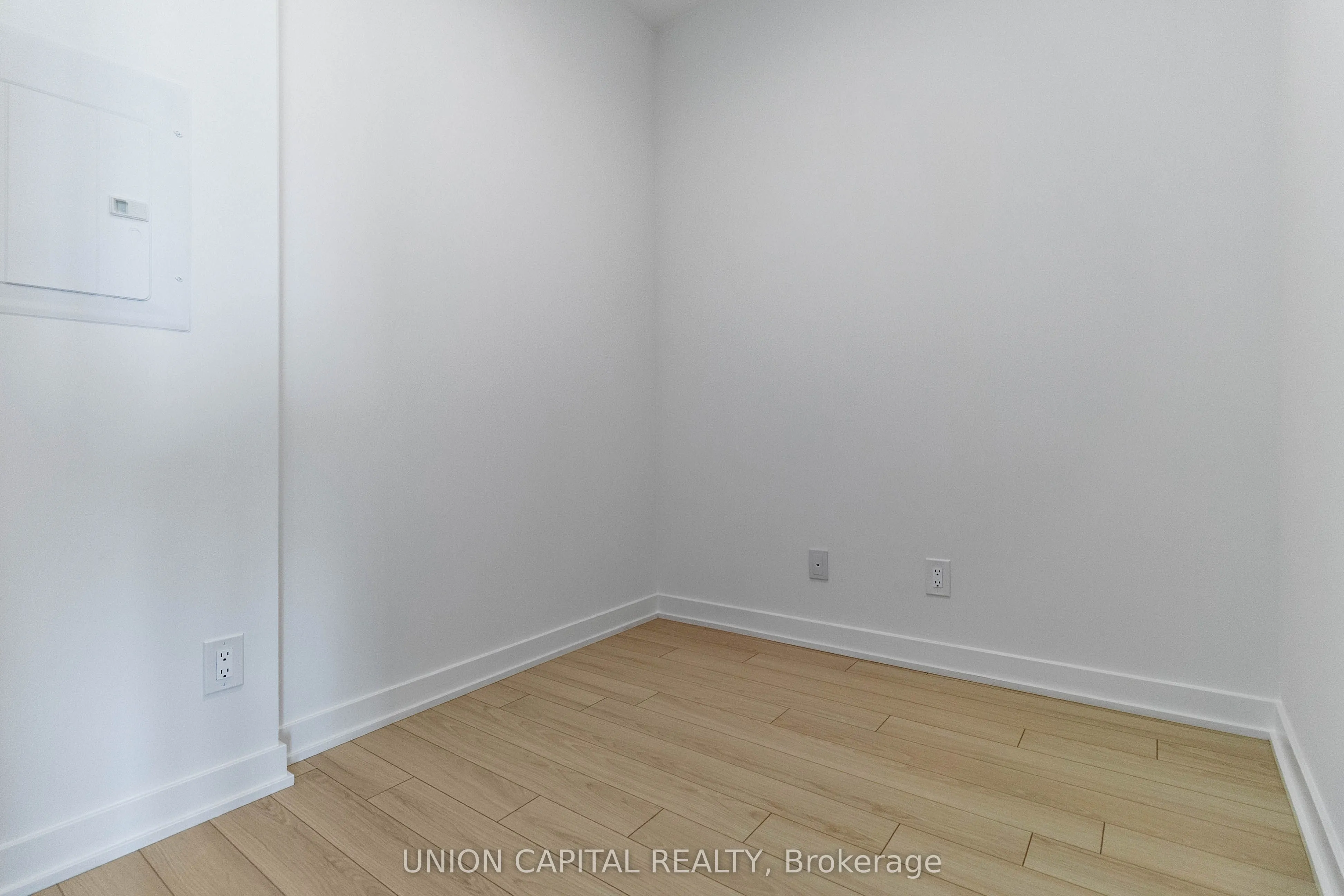 3079 TRAFRALGAR Road, #1605