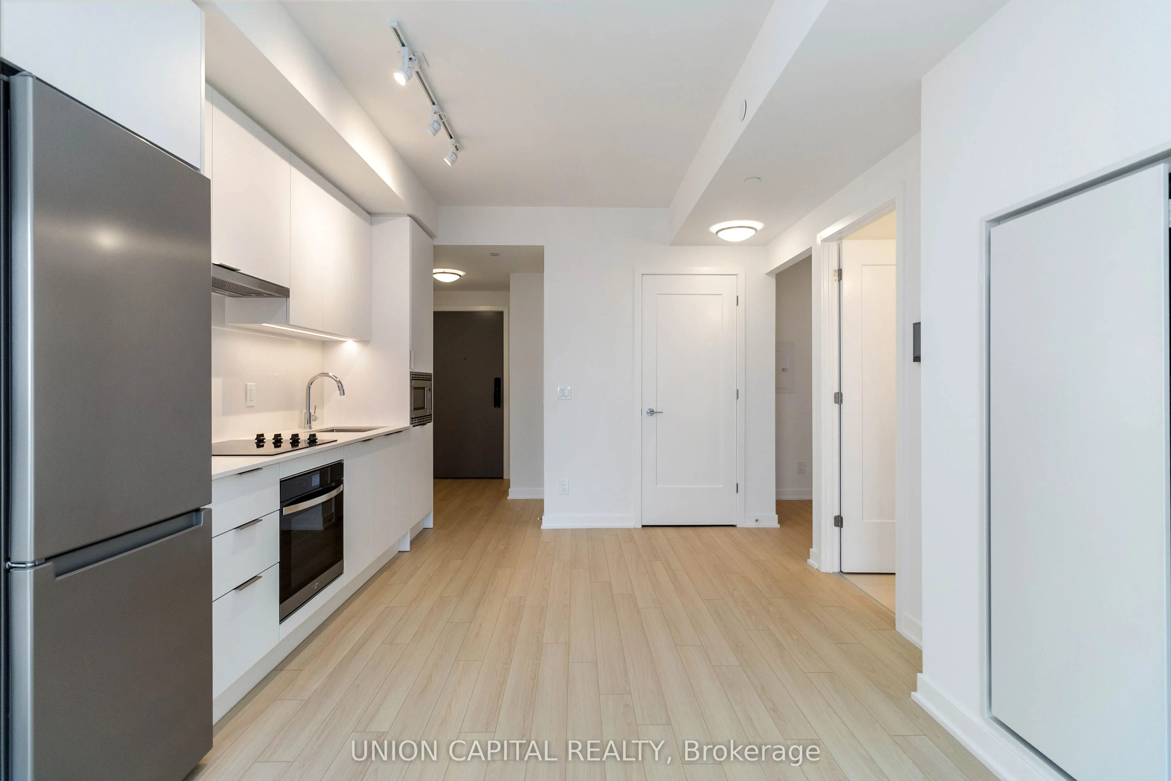 3079 TRAFRALGAR Road, #1605