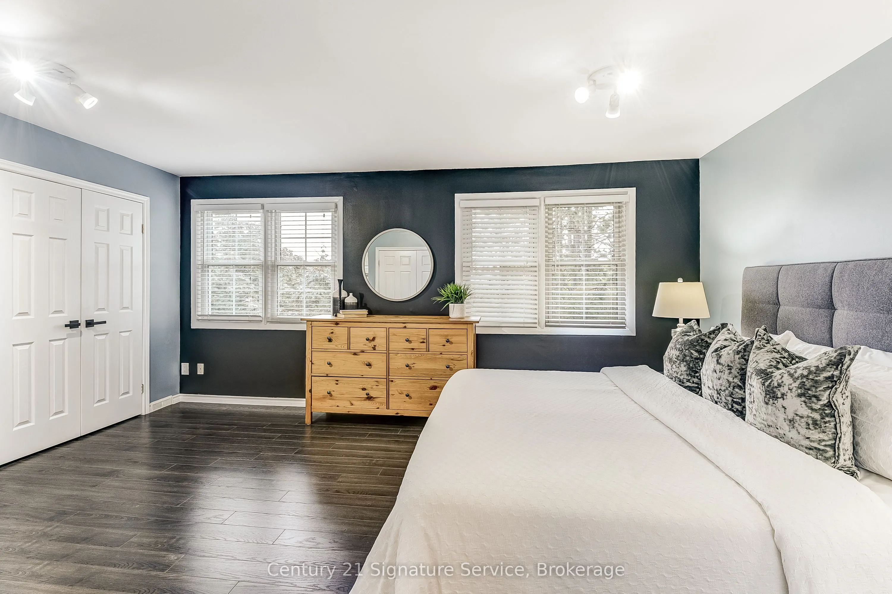 1951 Rathburn Road E, #12