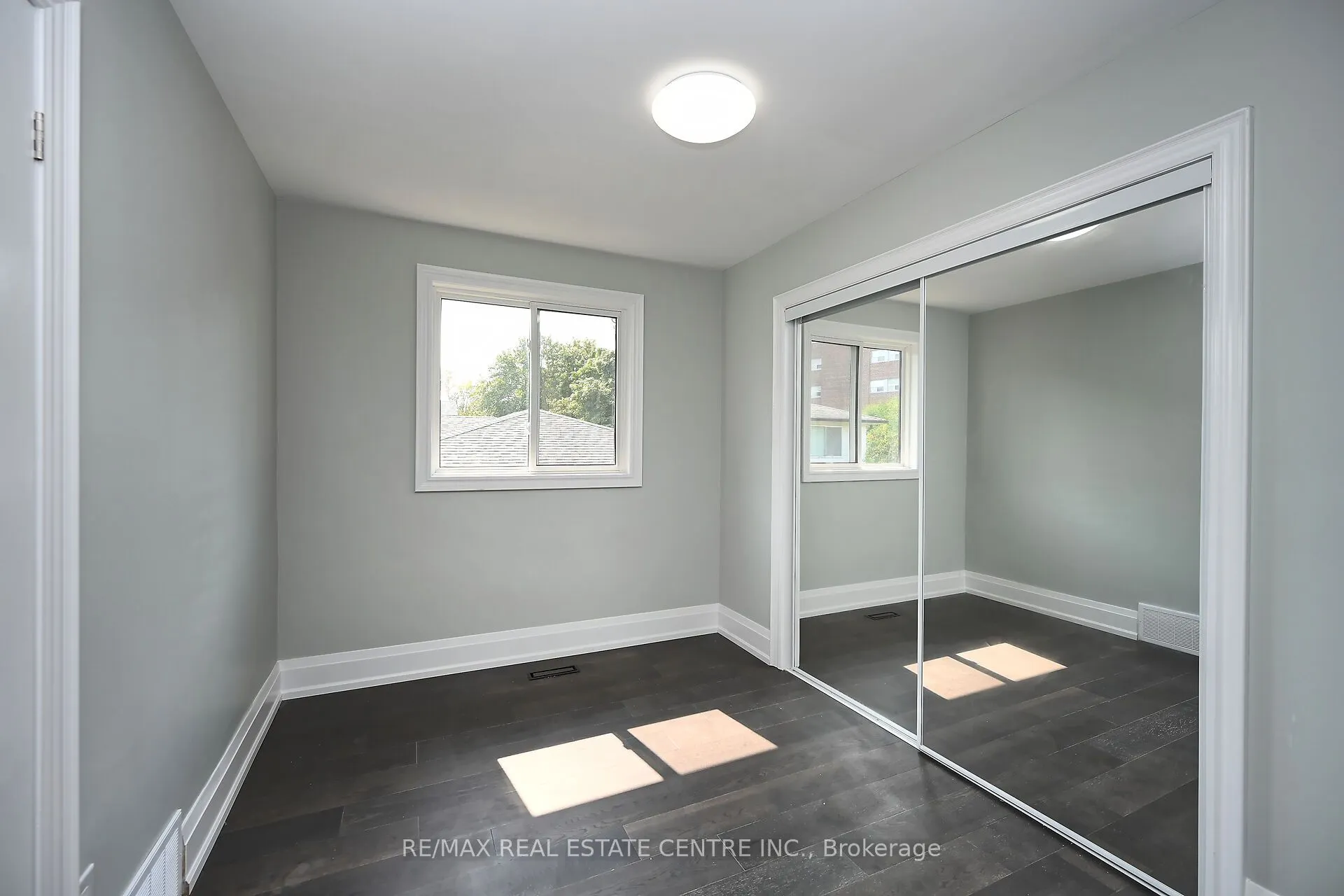 526 Selsey Drive