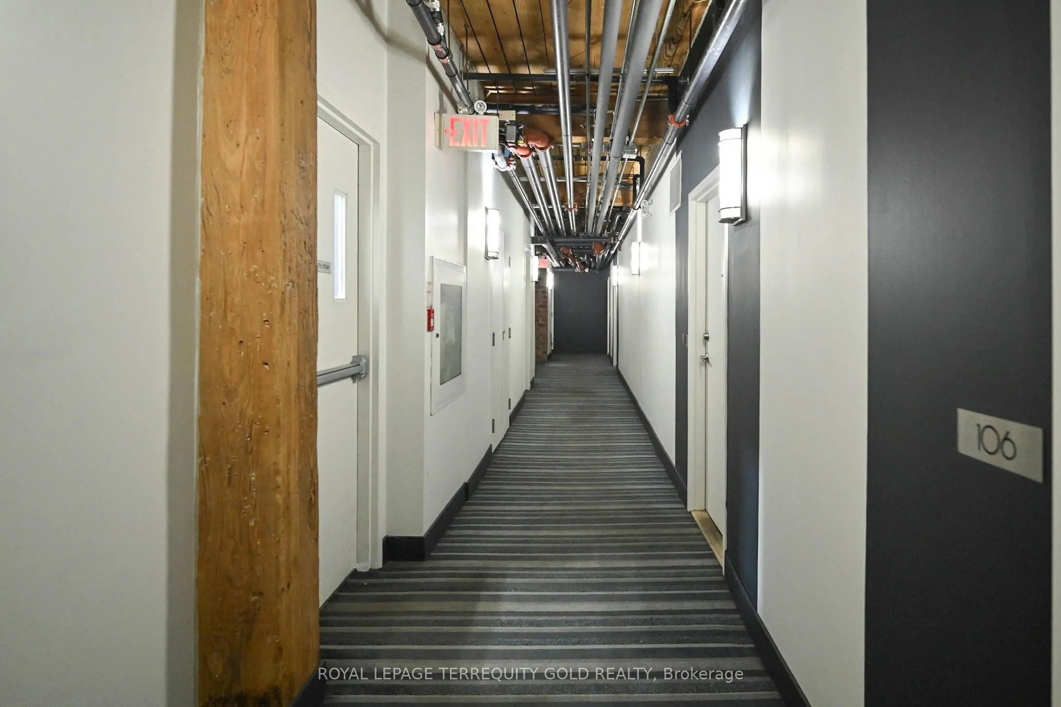 2154 Dundas Street W, #107