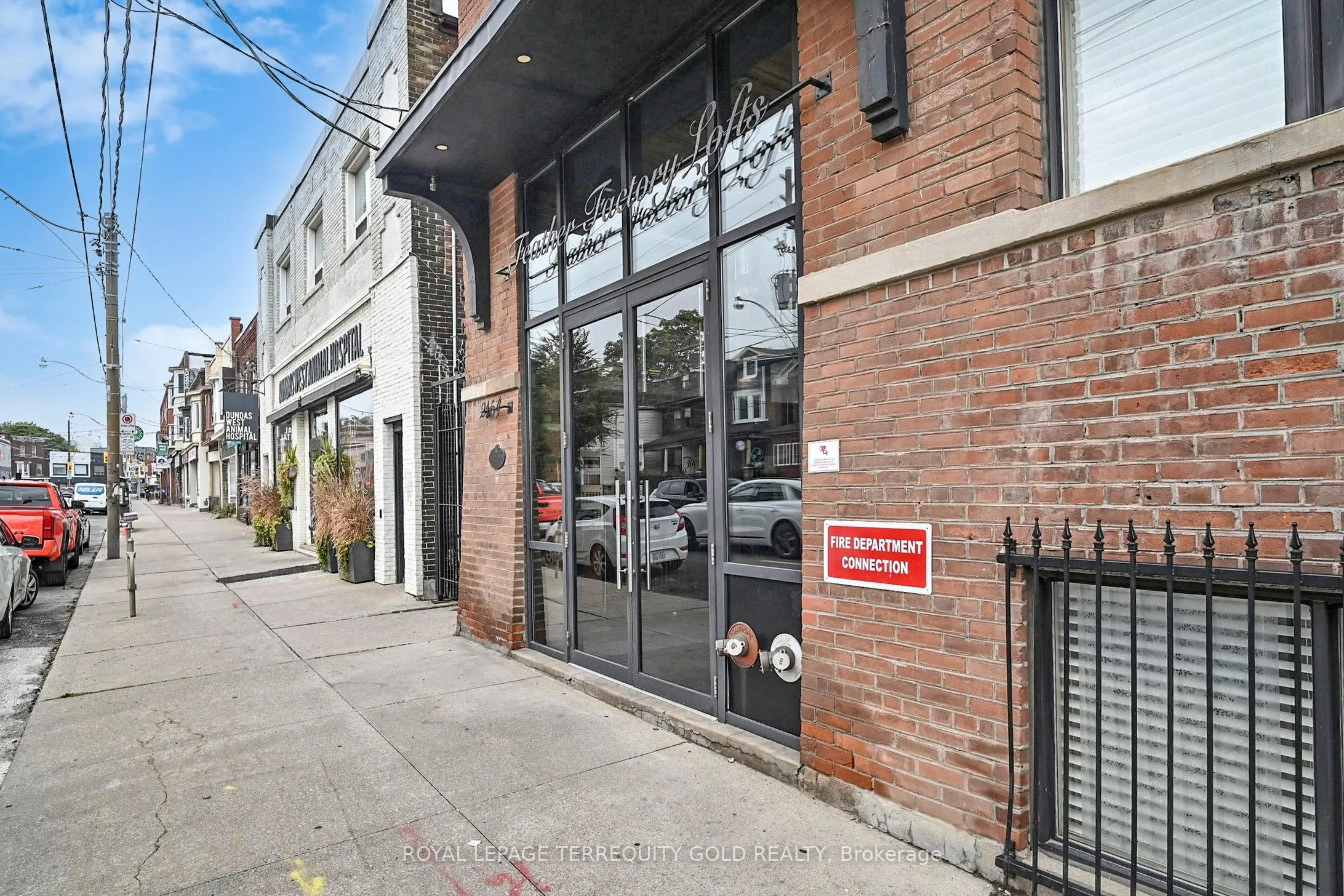 2154 Dundas Street W, #107