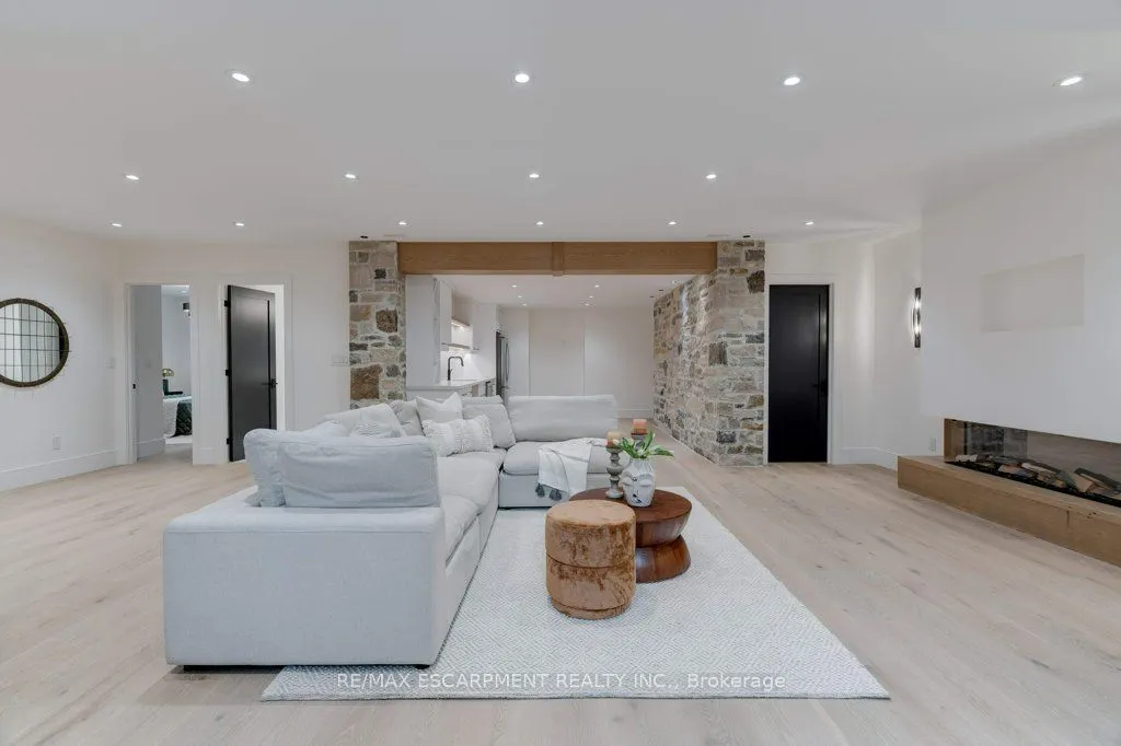 2209 Courtland Drive