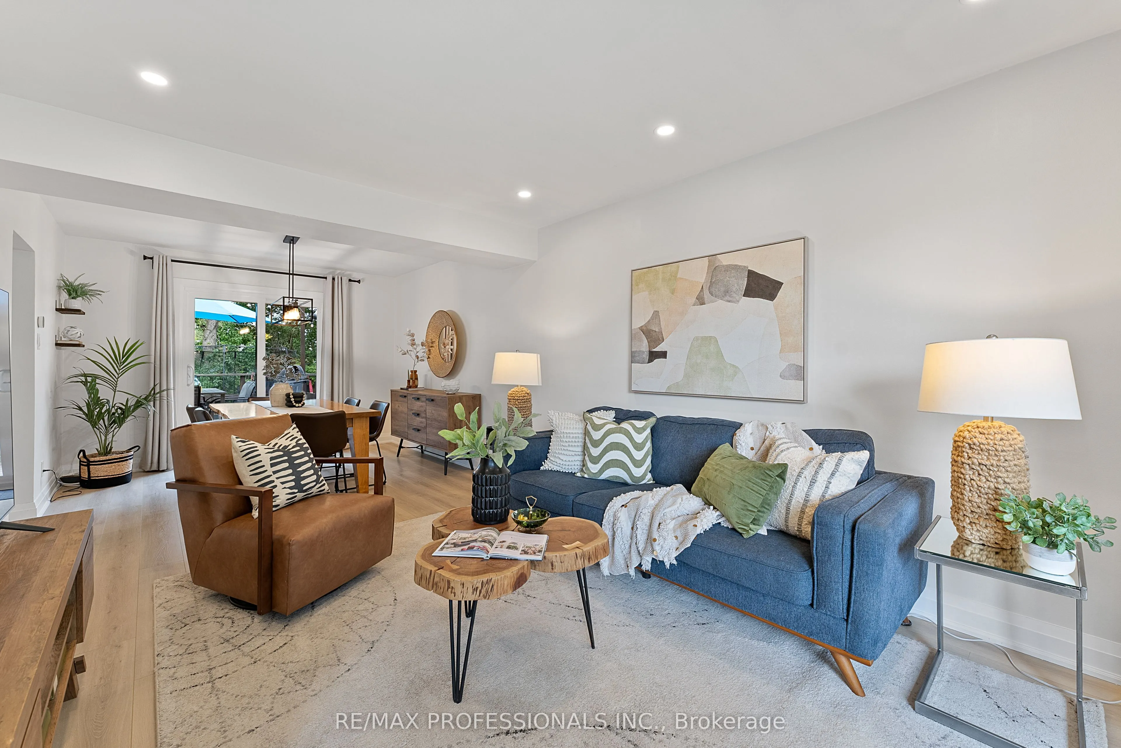 18 Lavington Drive