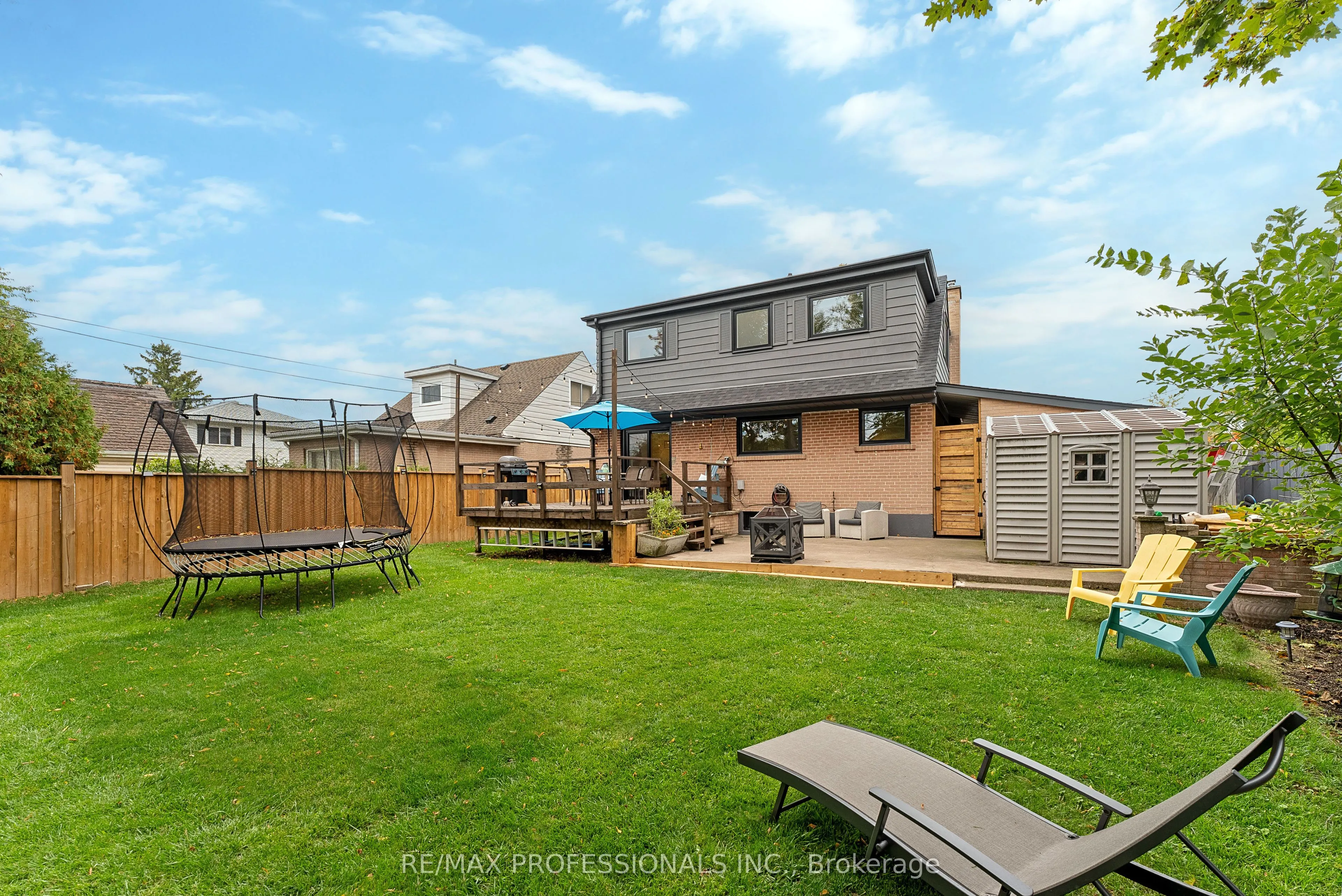 18 Lavington Drive