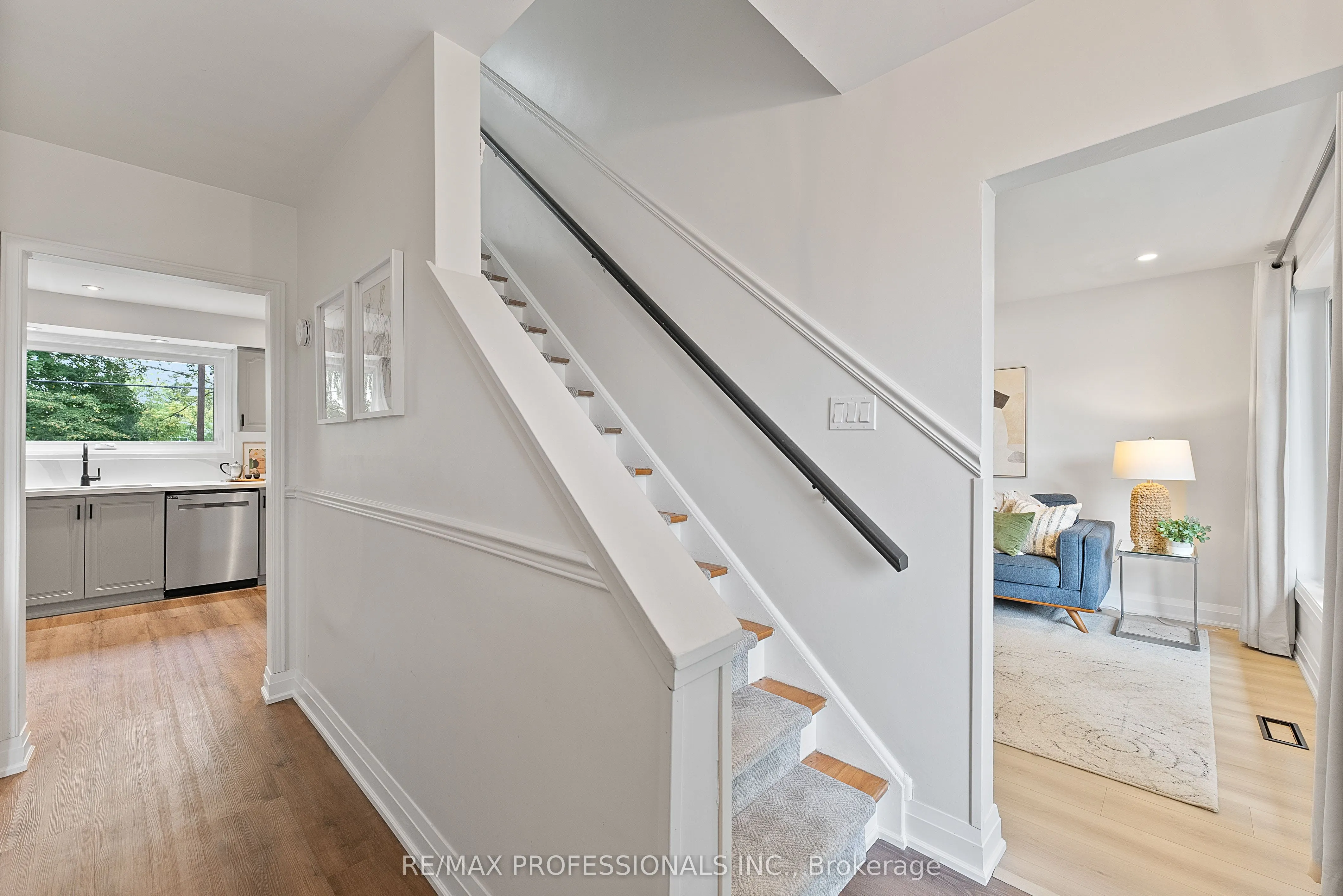 18 Lavington Drive
