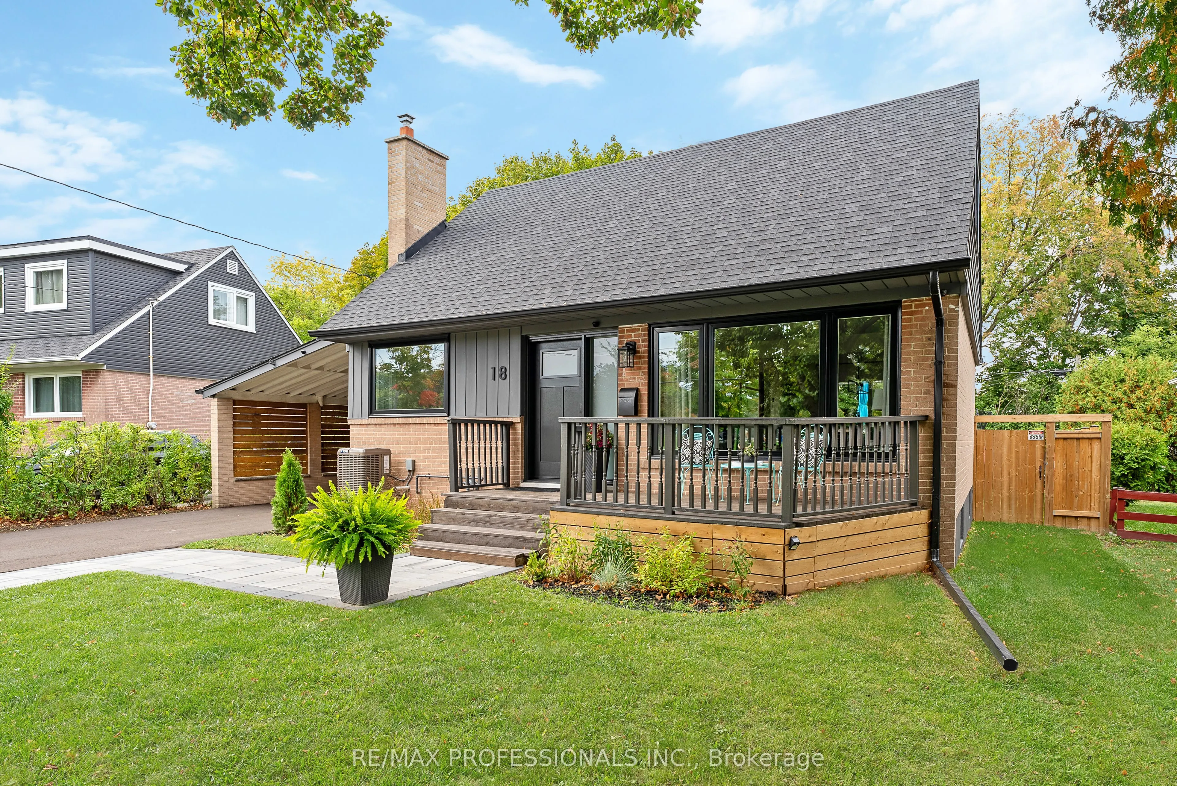 18 Lavington Drive